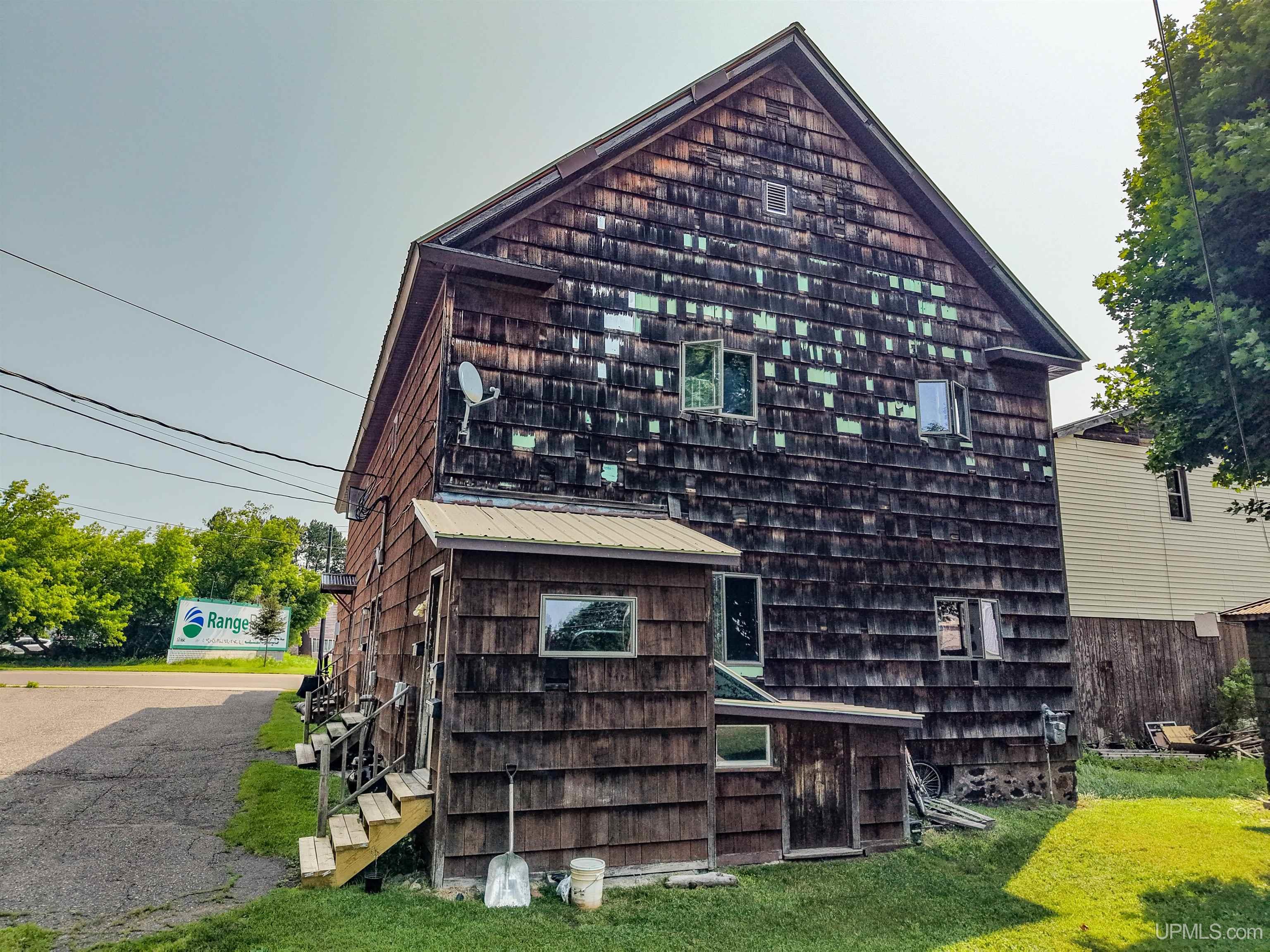 main property photo 25
