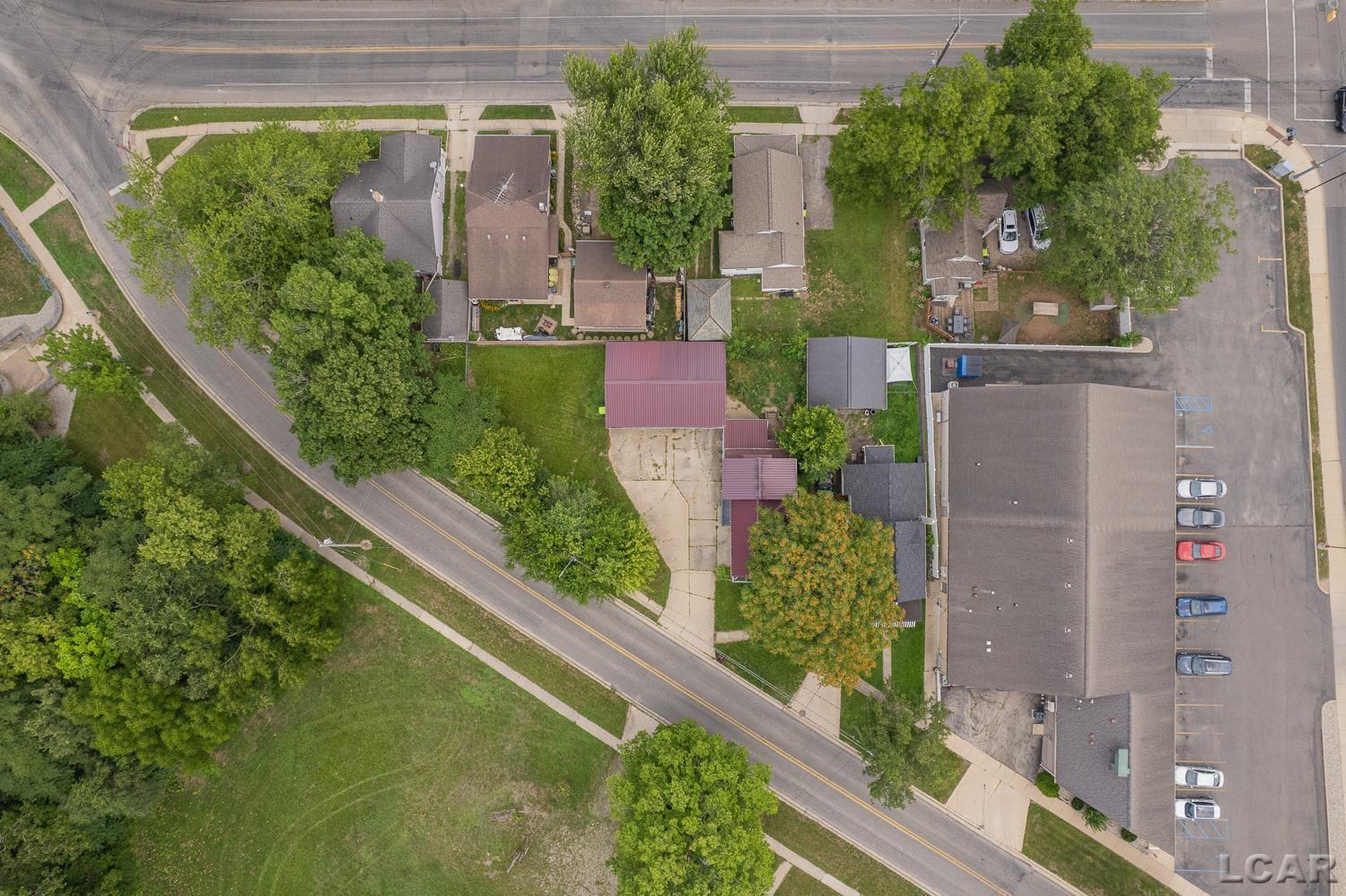 main property photo 39