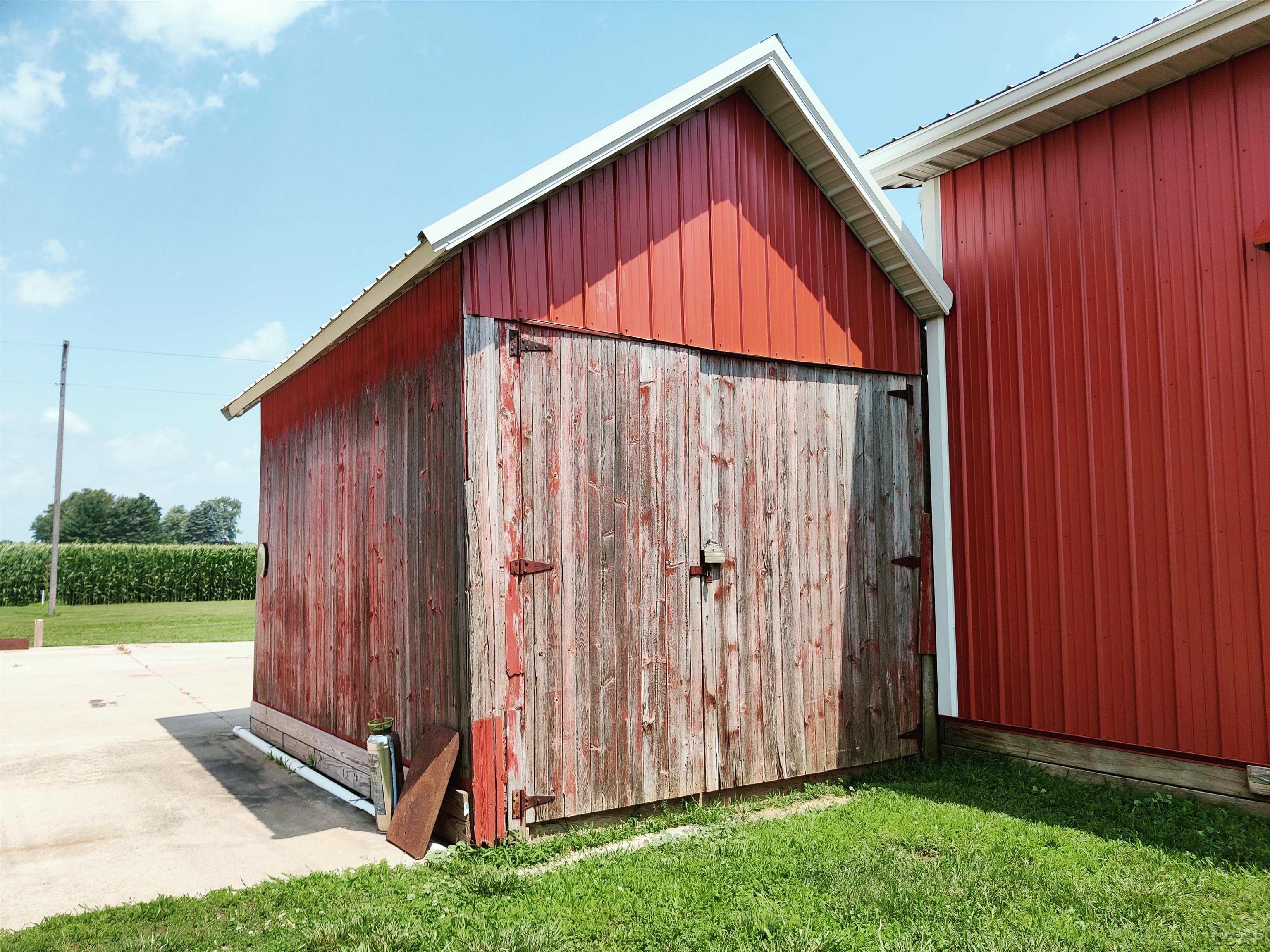 main property photo 27