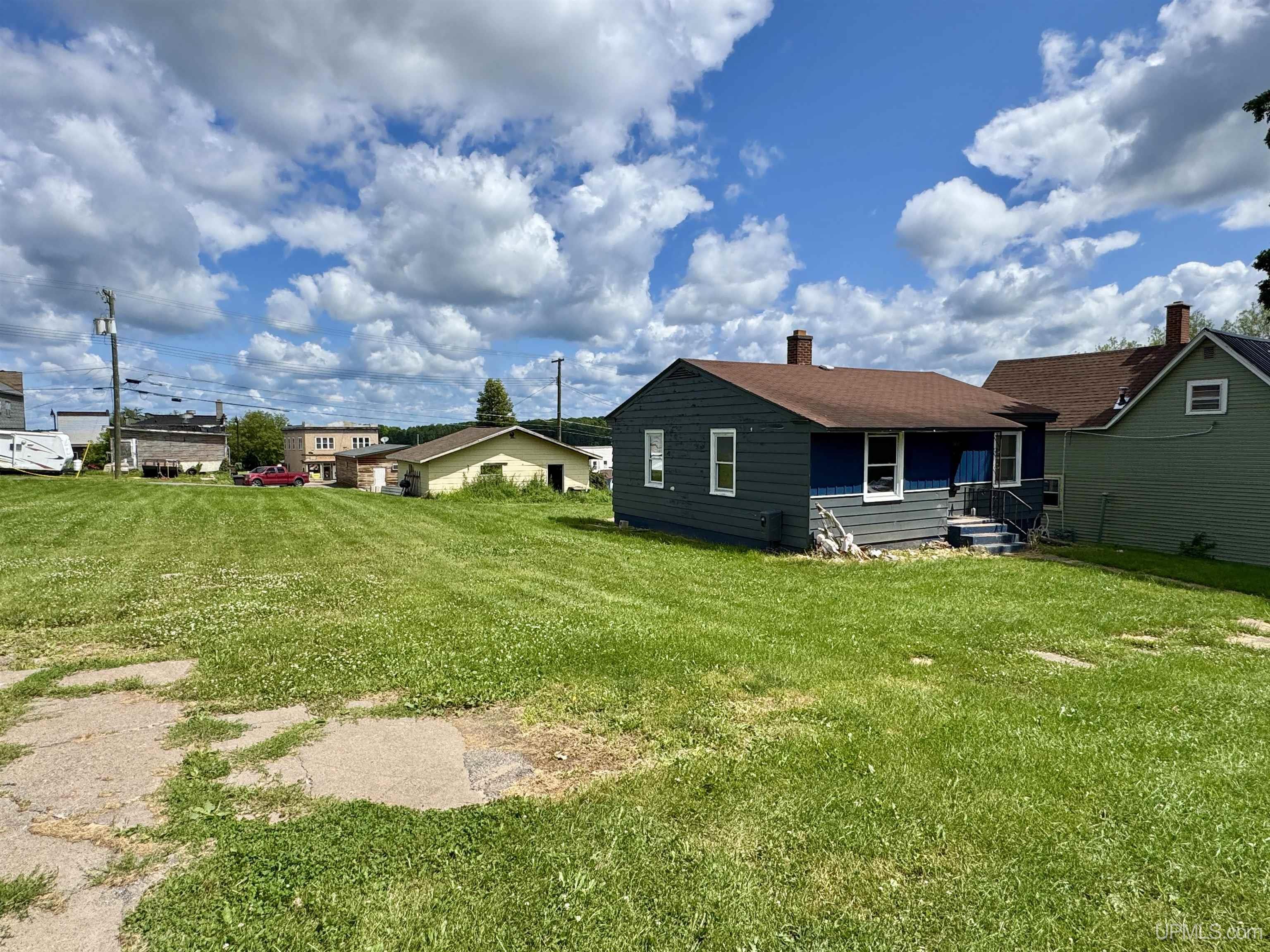 main property photo 21