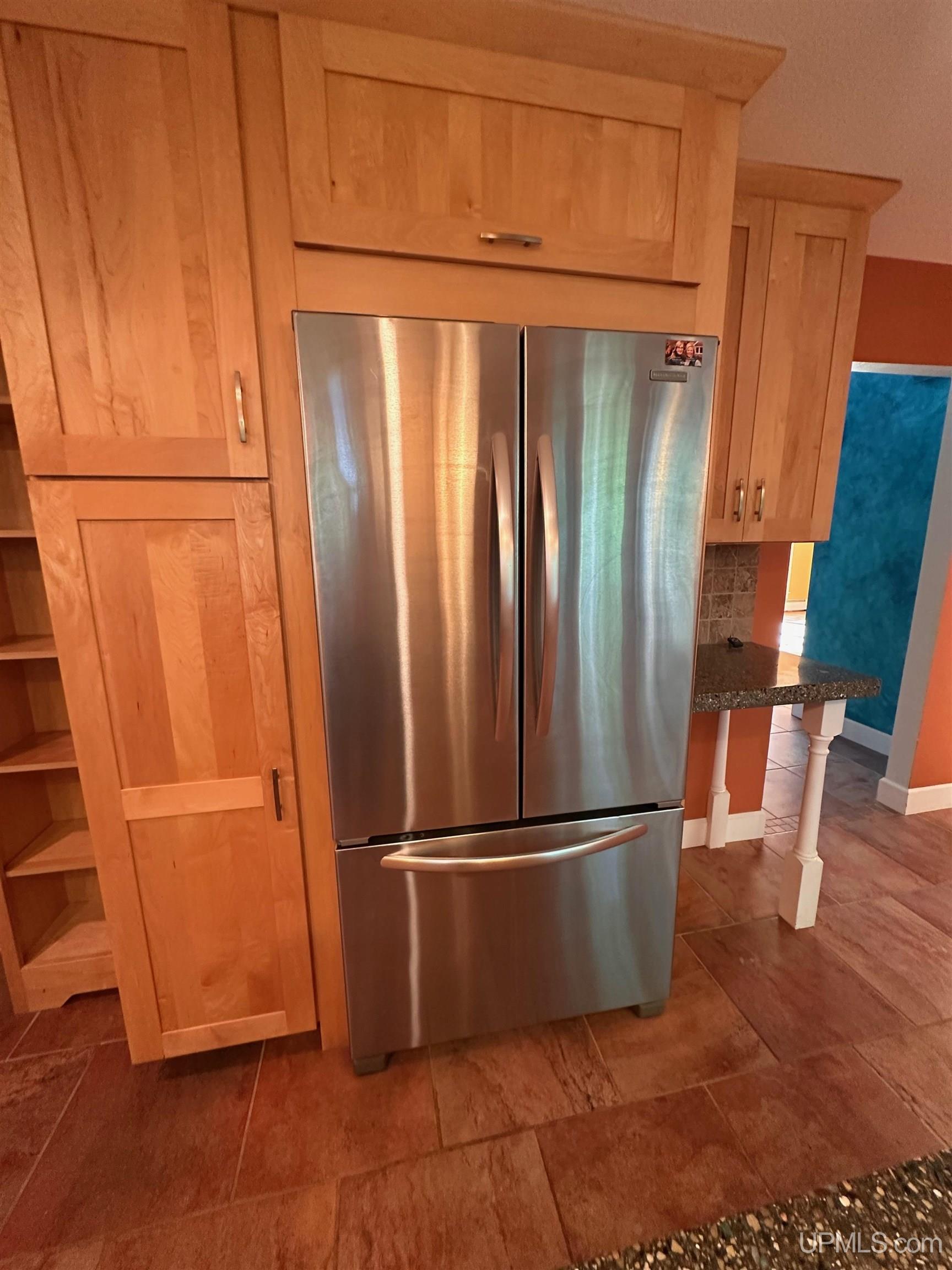 main property photo 13