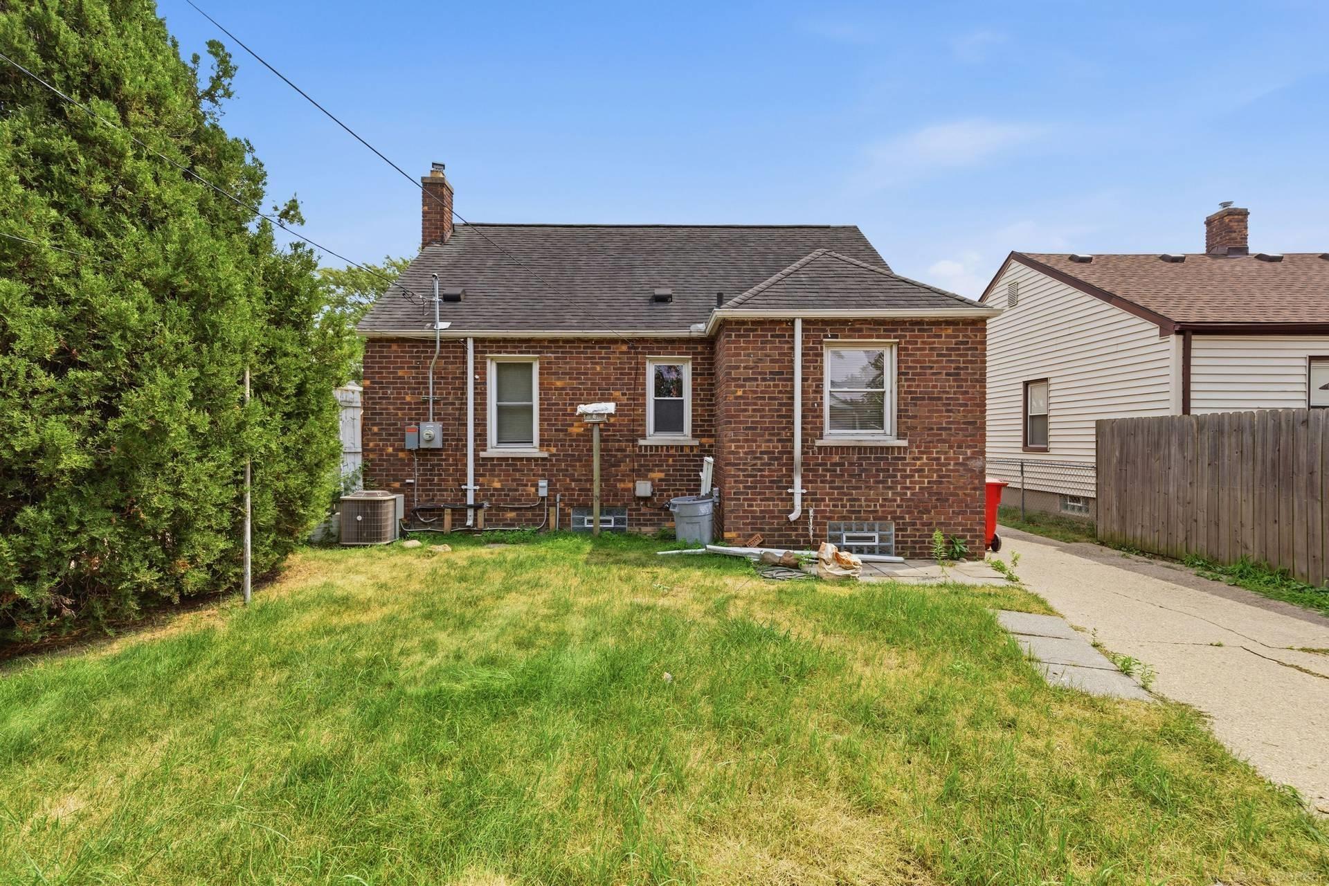 main property photo 33