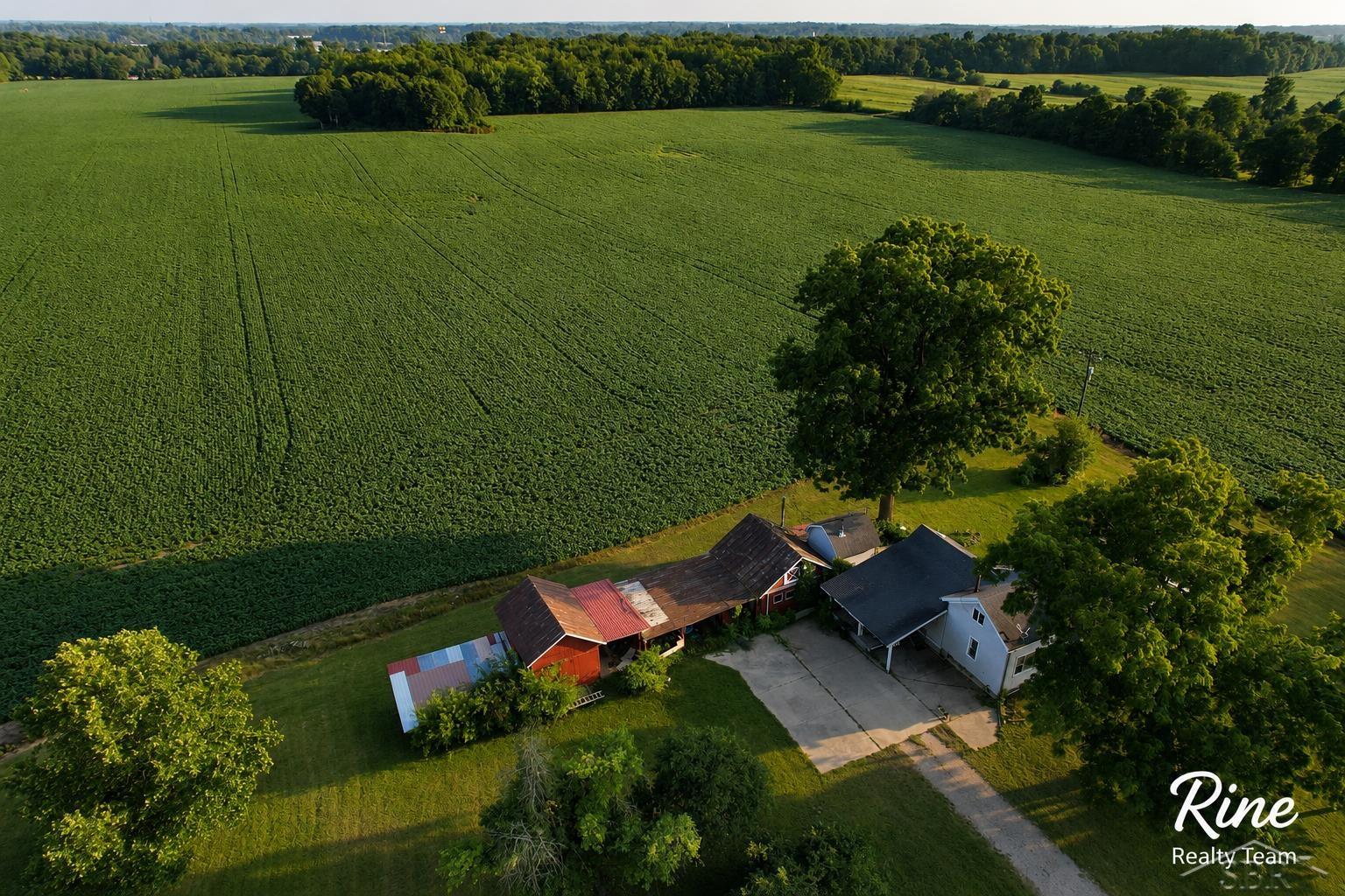 main property photo 34