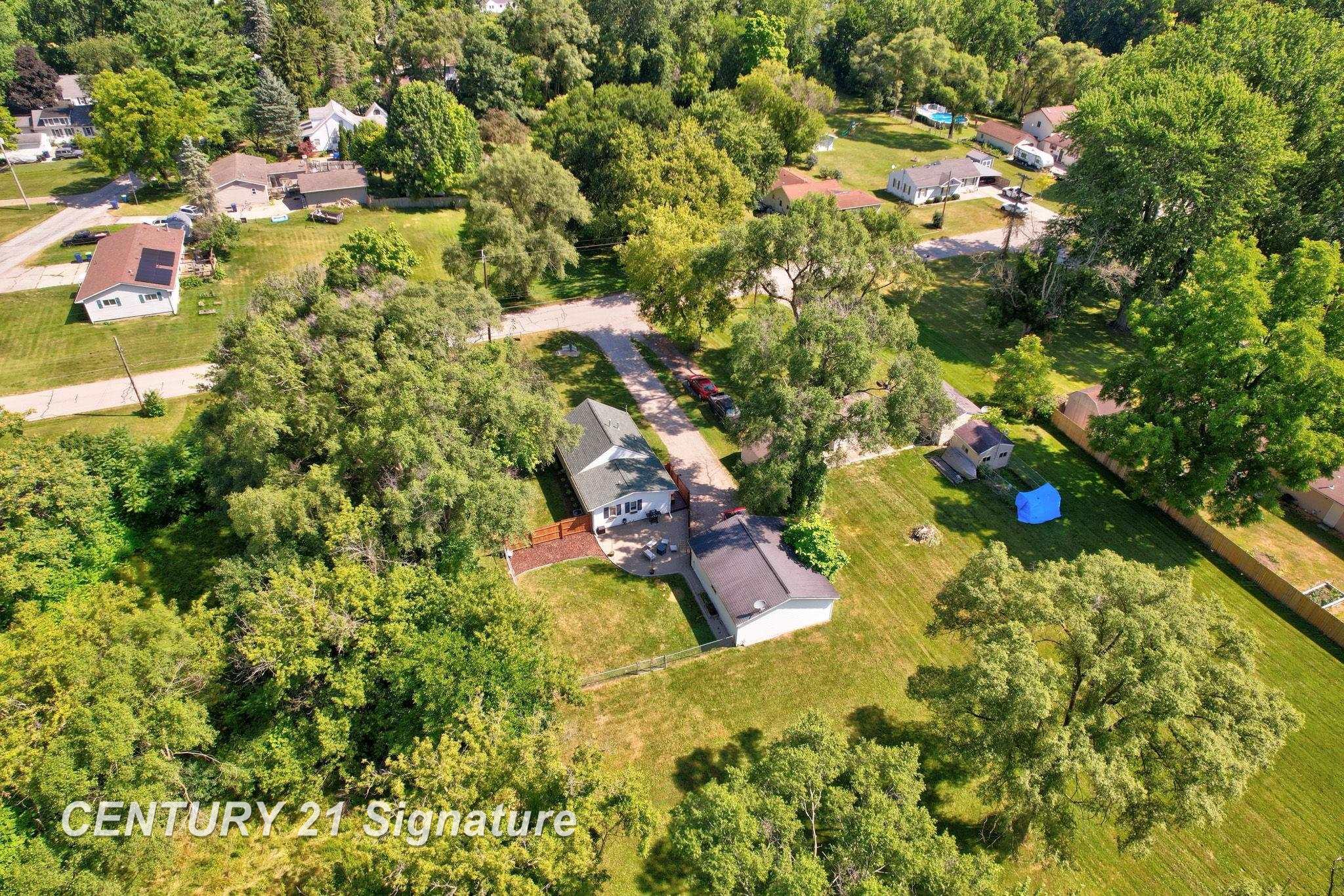 main property photo 43