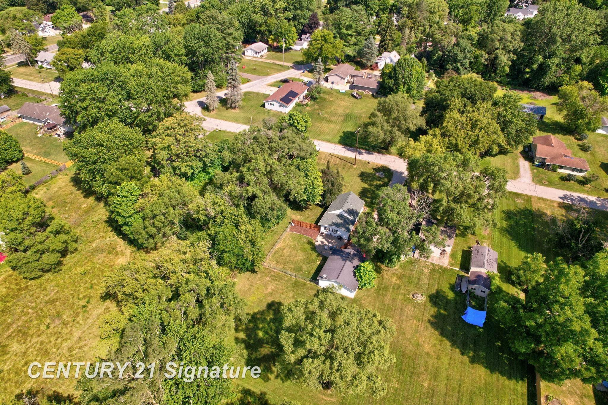 main property photo 44