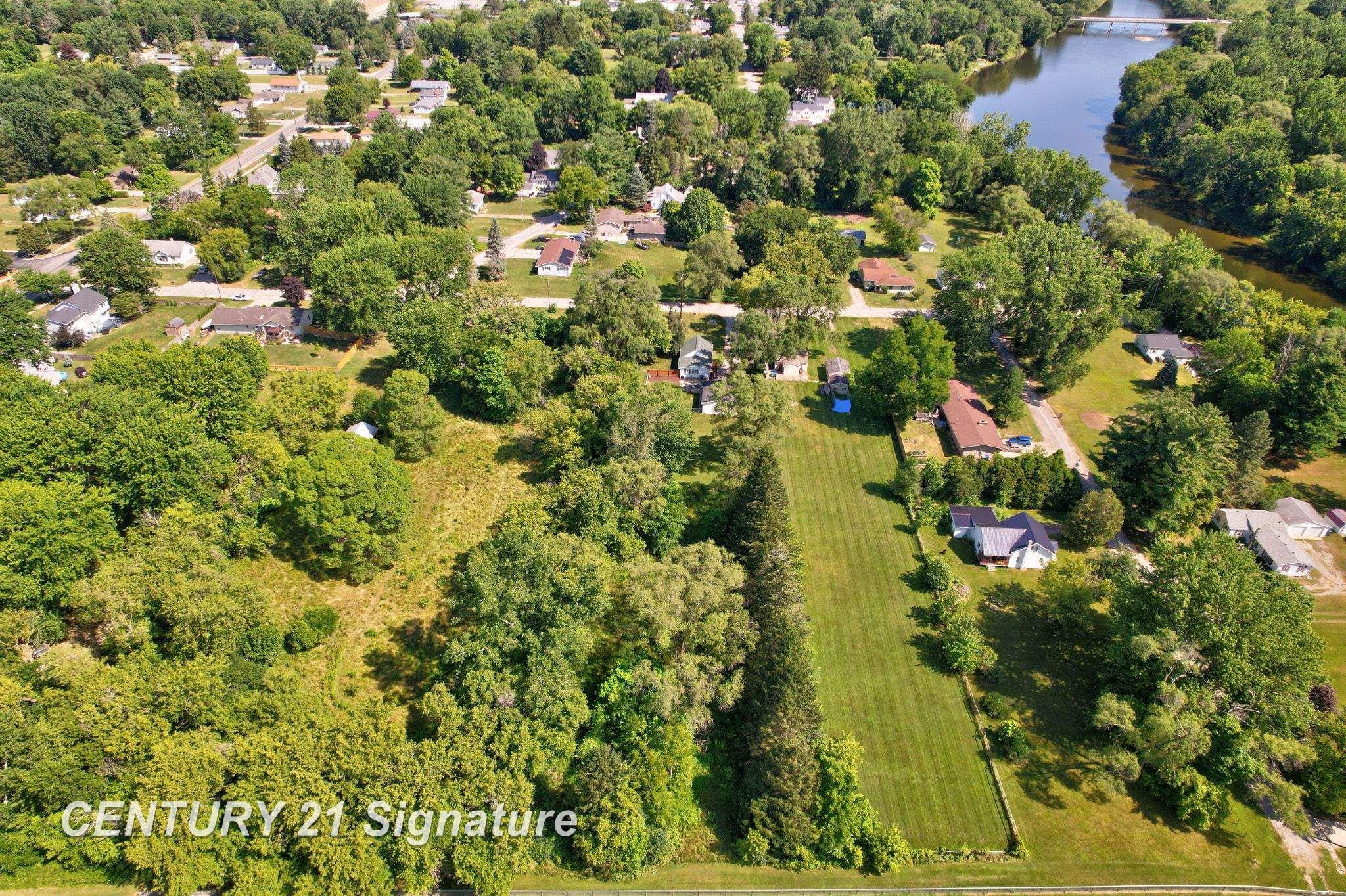 main property photo 46