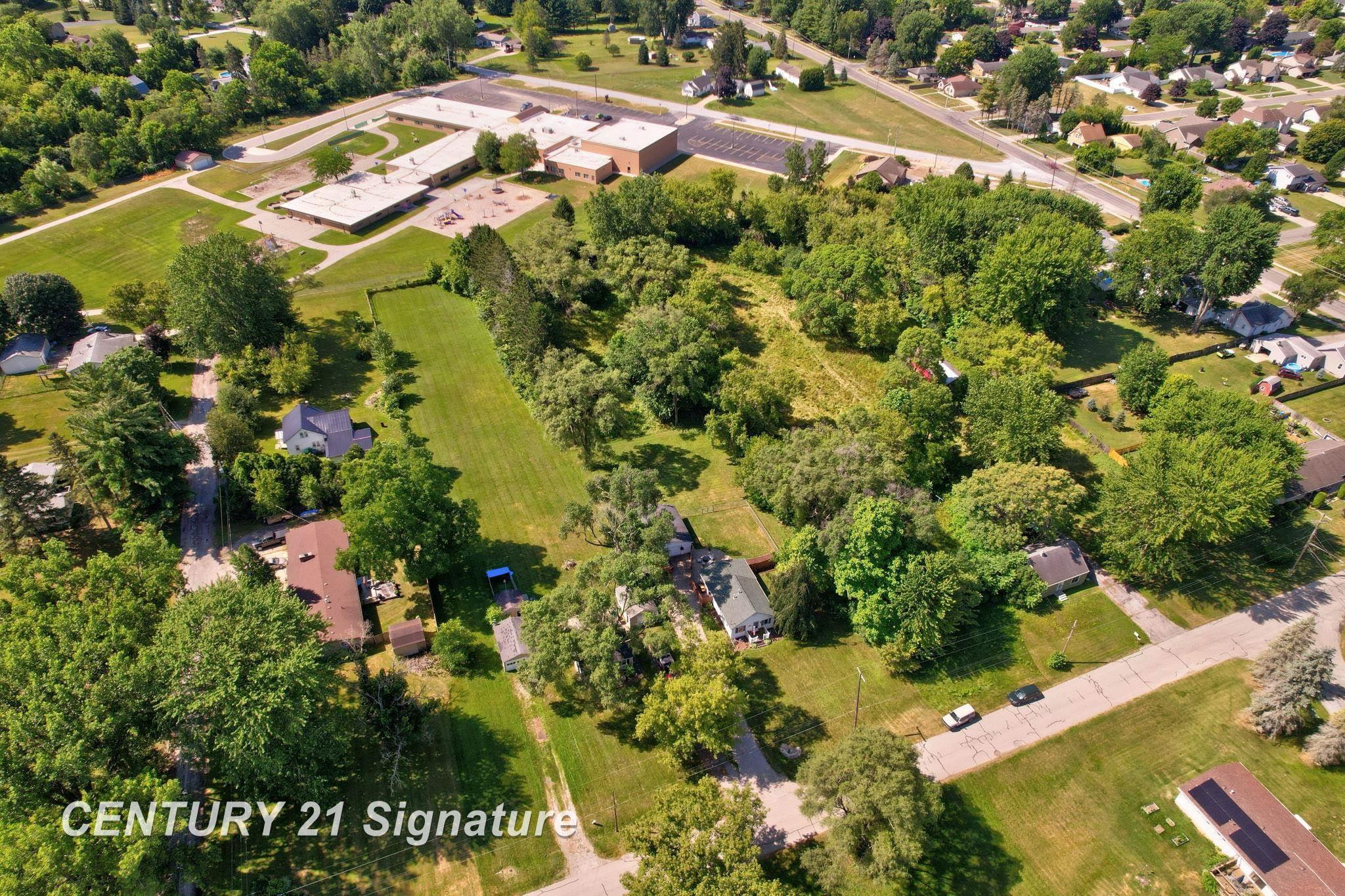 main property photo 47
