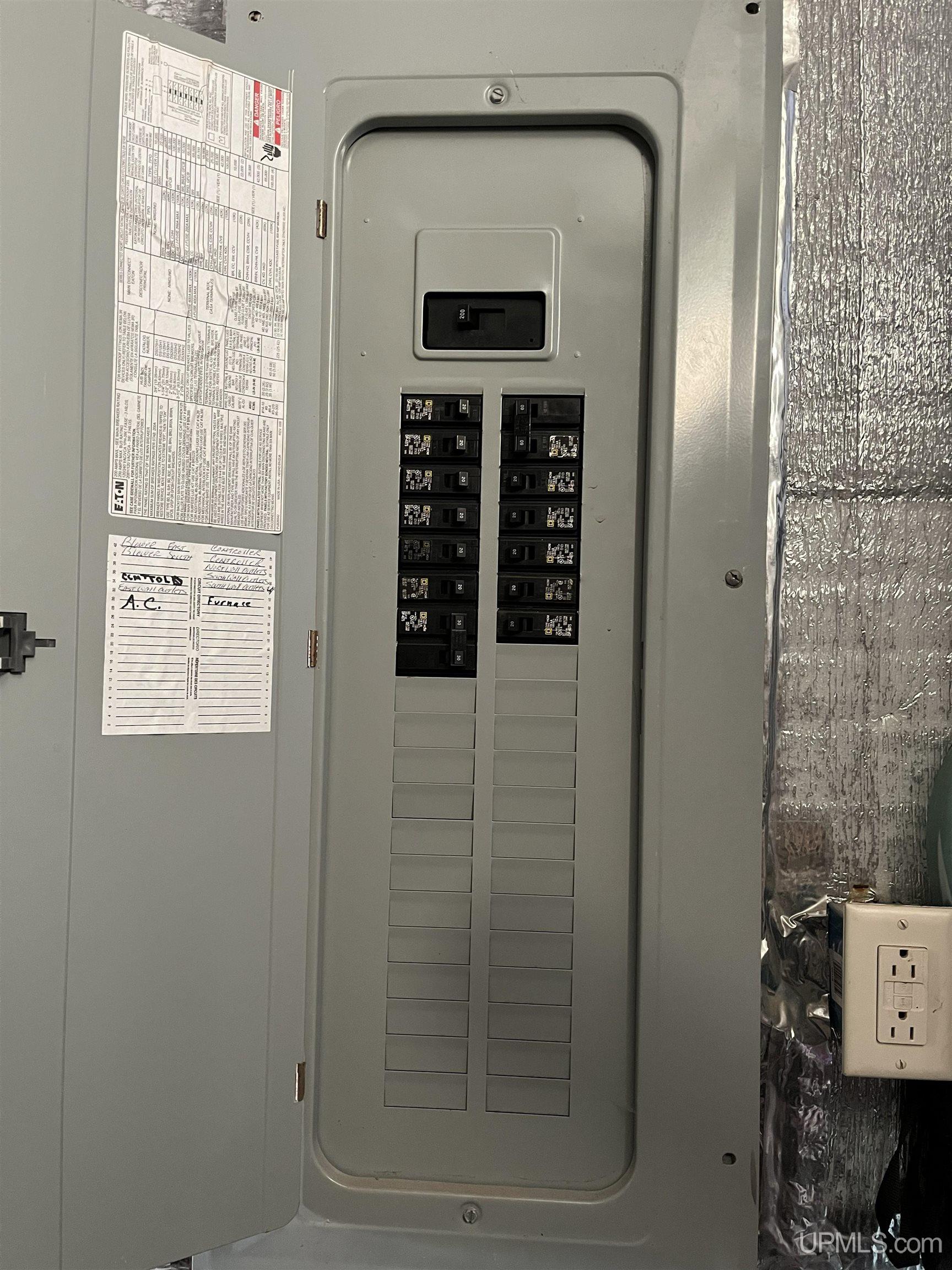 main property photo 32