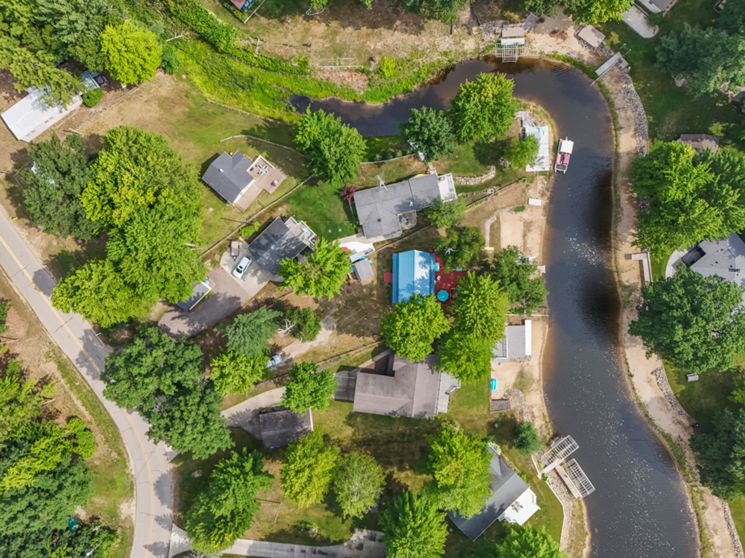 main property photo 50