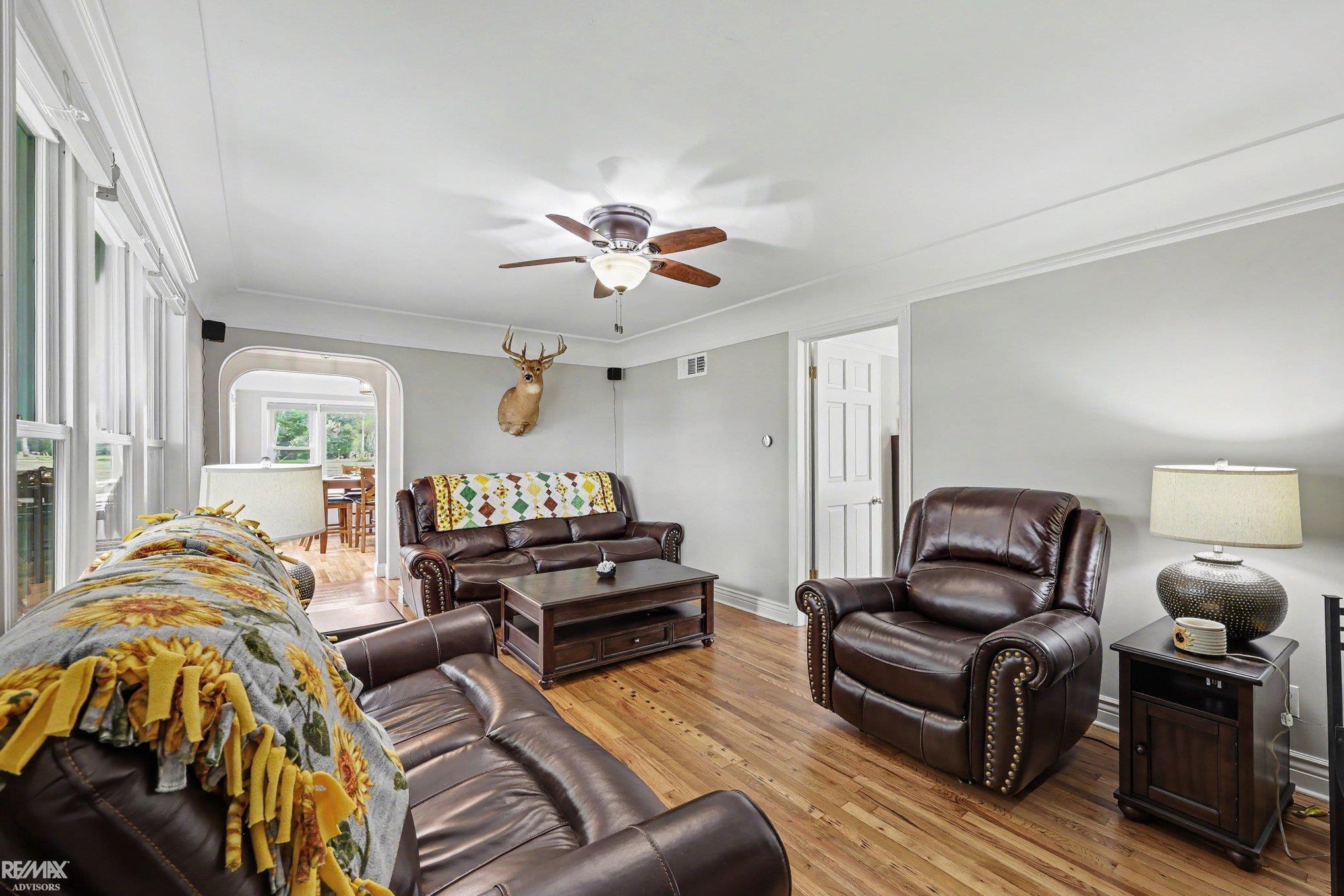 property viewer photo 10
