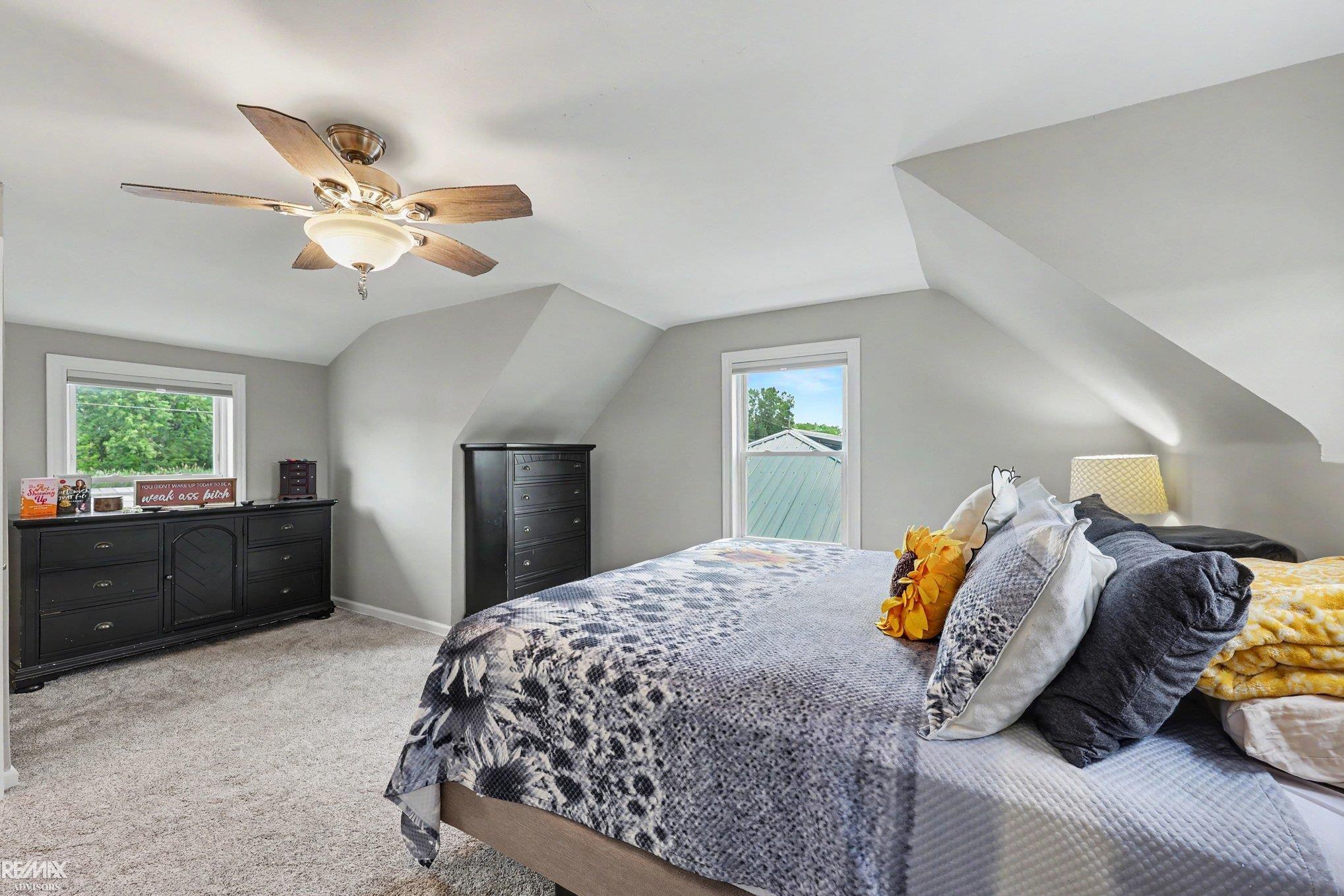 property viewer photo 13