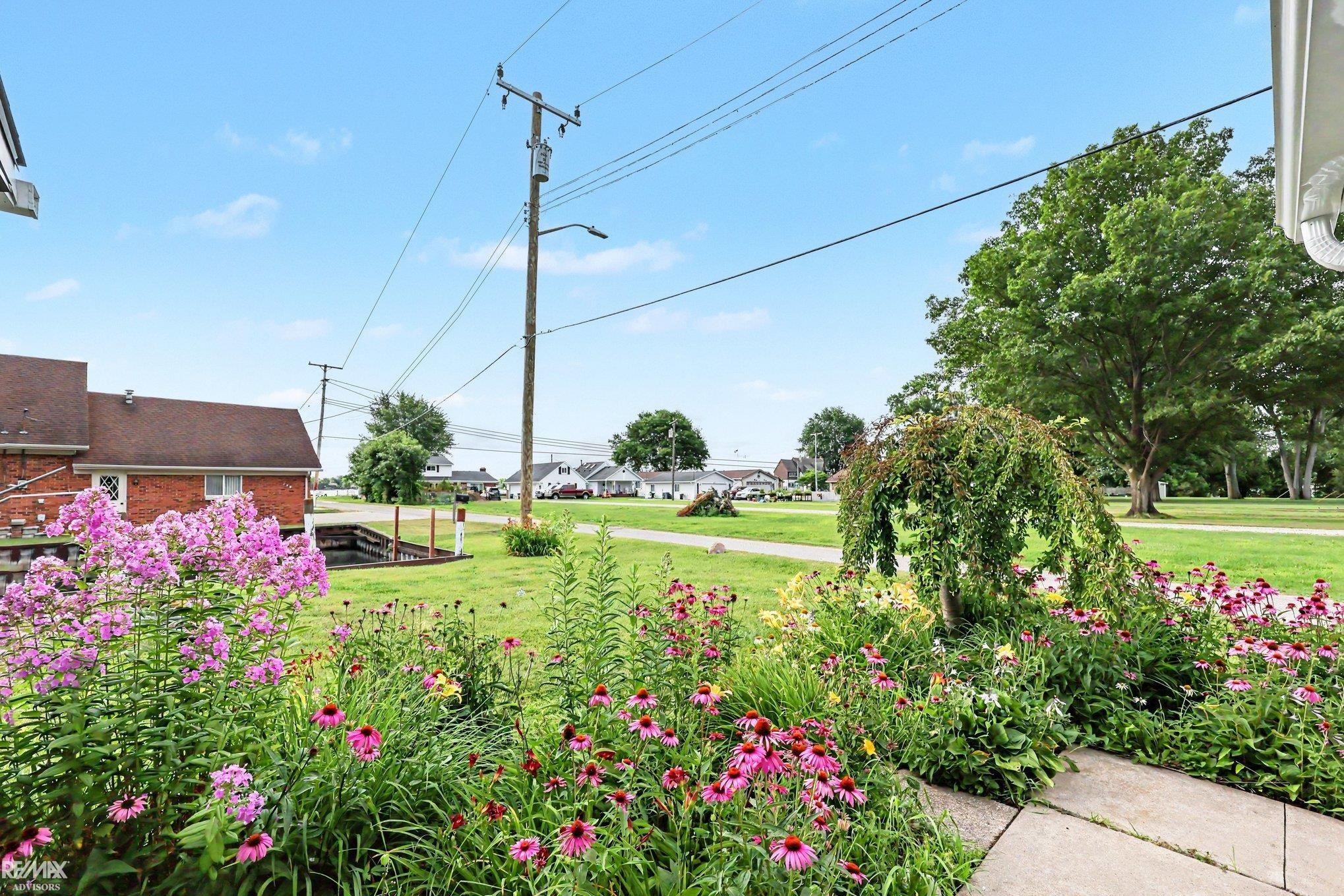 property viewer photo 19