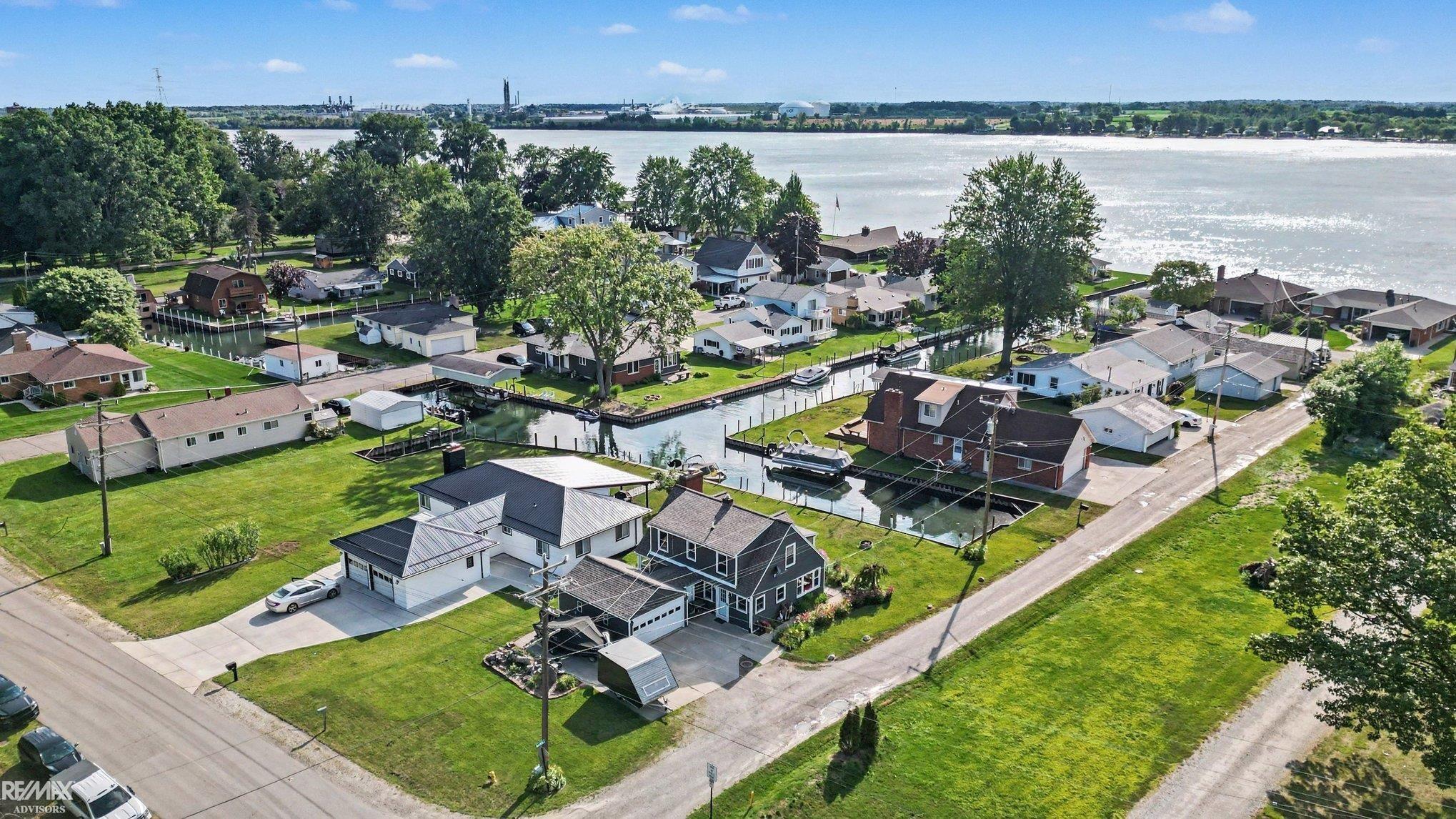 property viewer photo 23