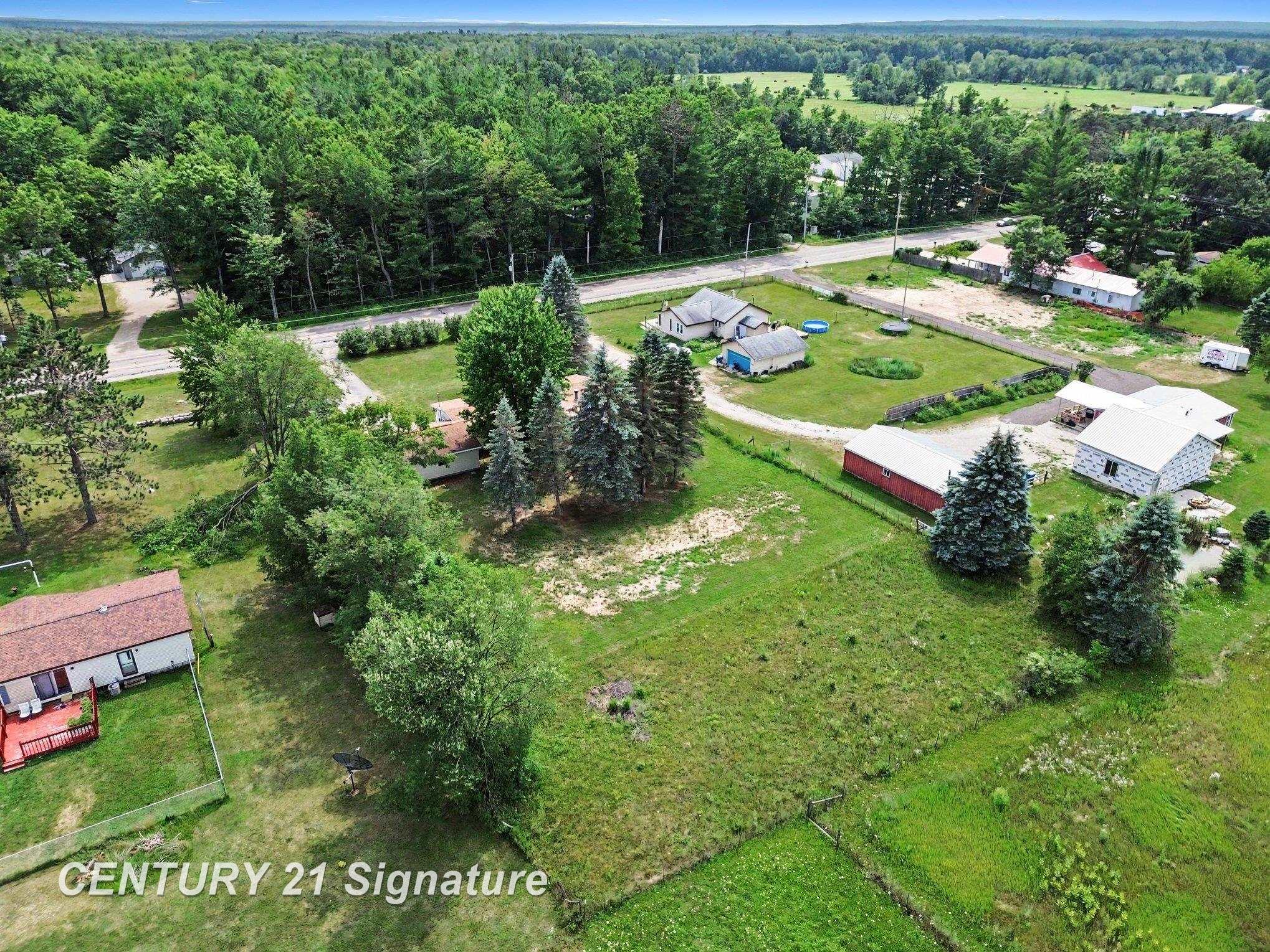 main property photo 16