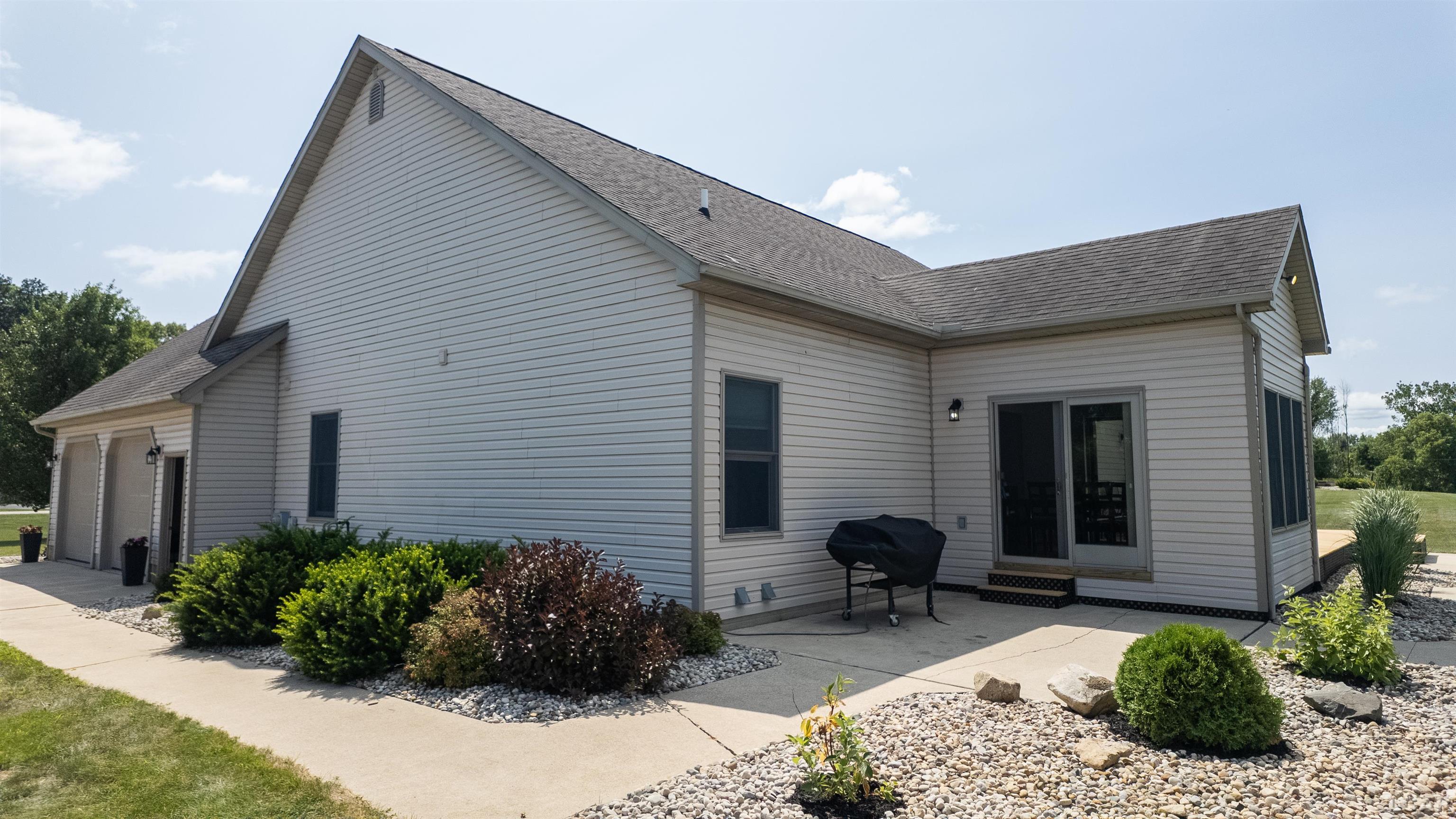 main property photo 73