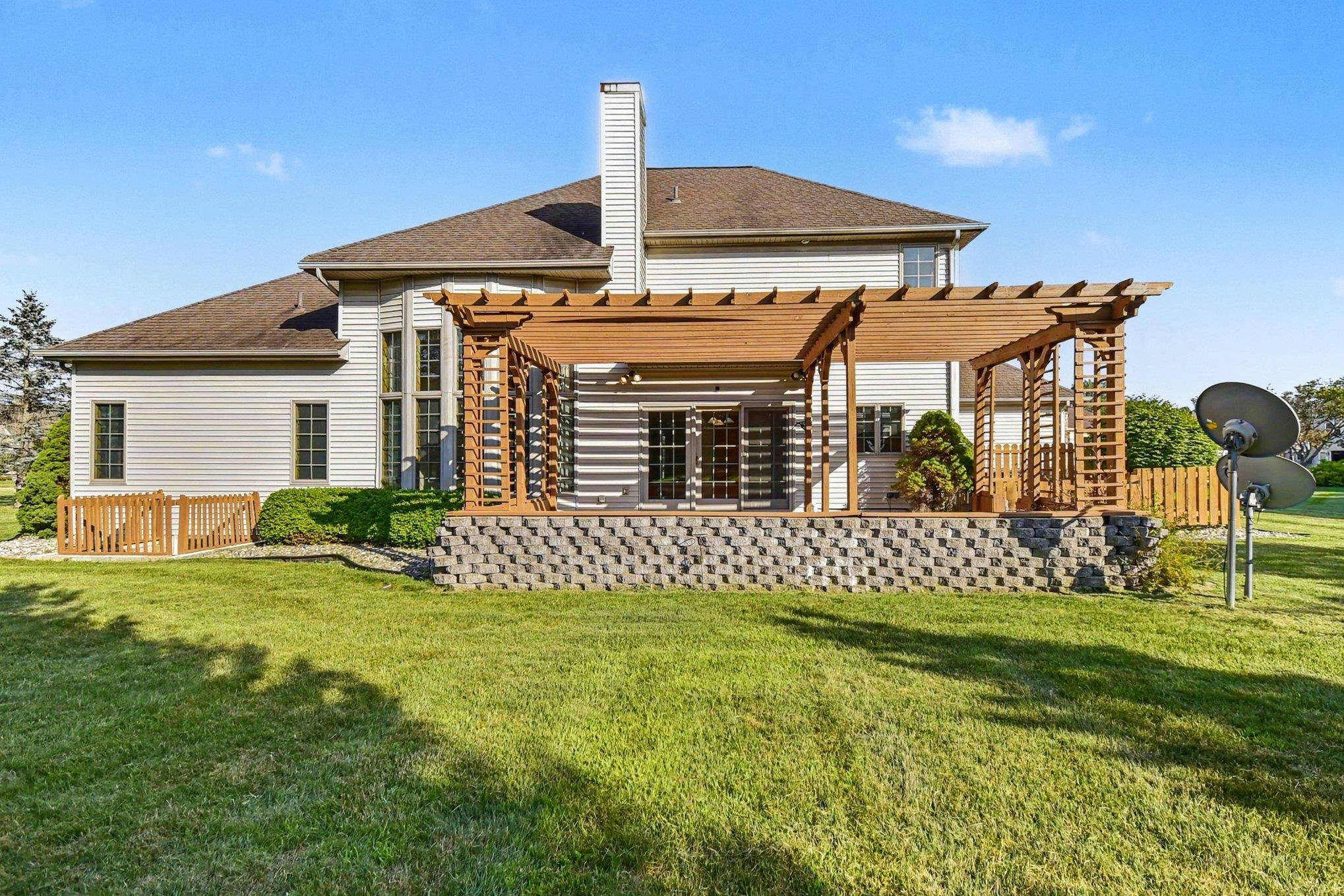 main property photo 29