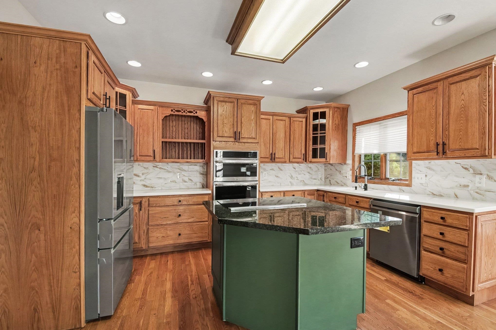 main property photo 7