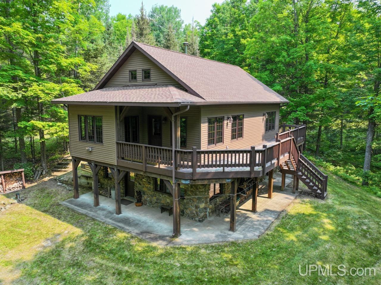 main property photo 34
