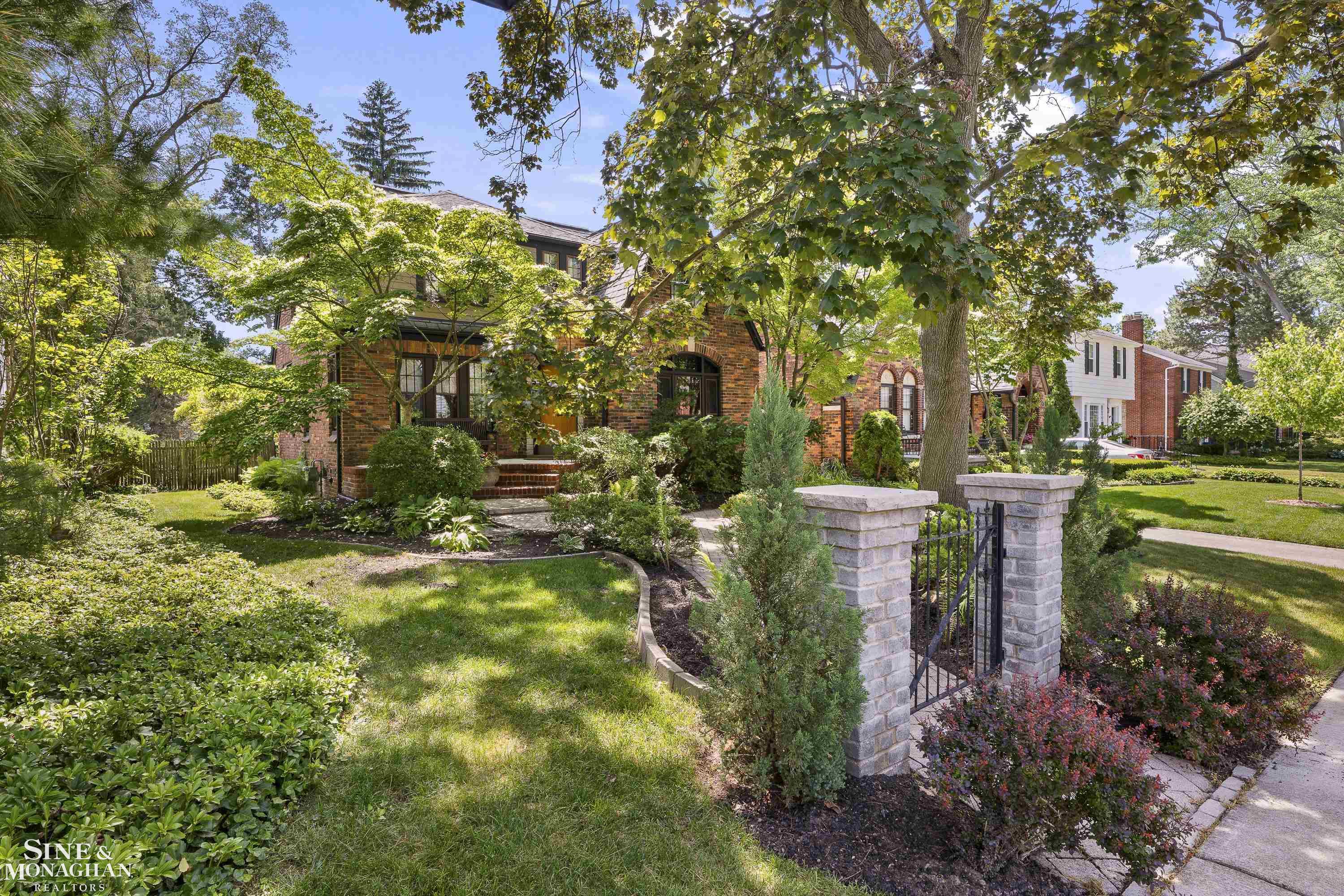 main property photo 39