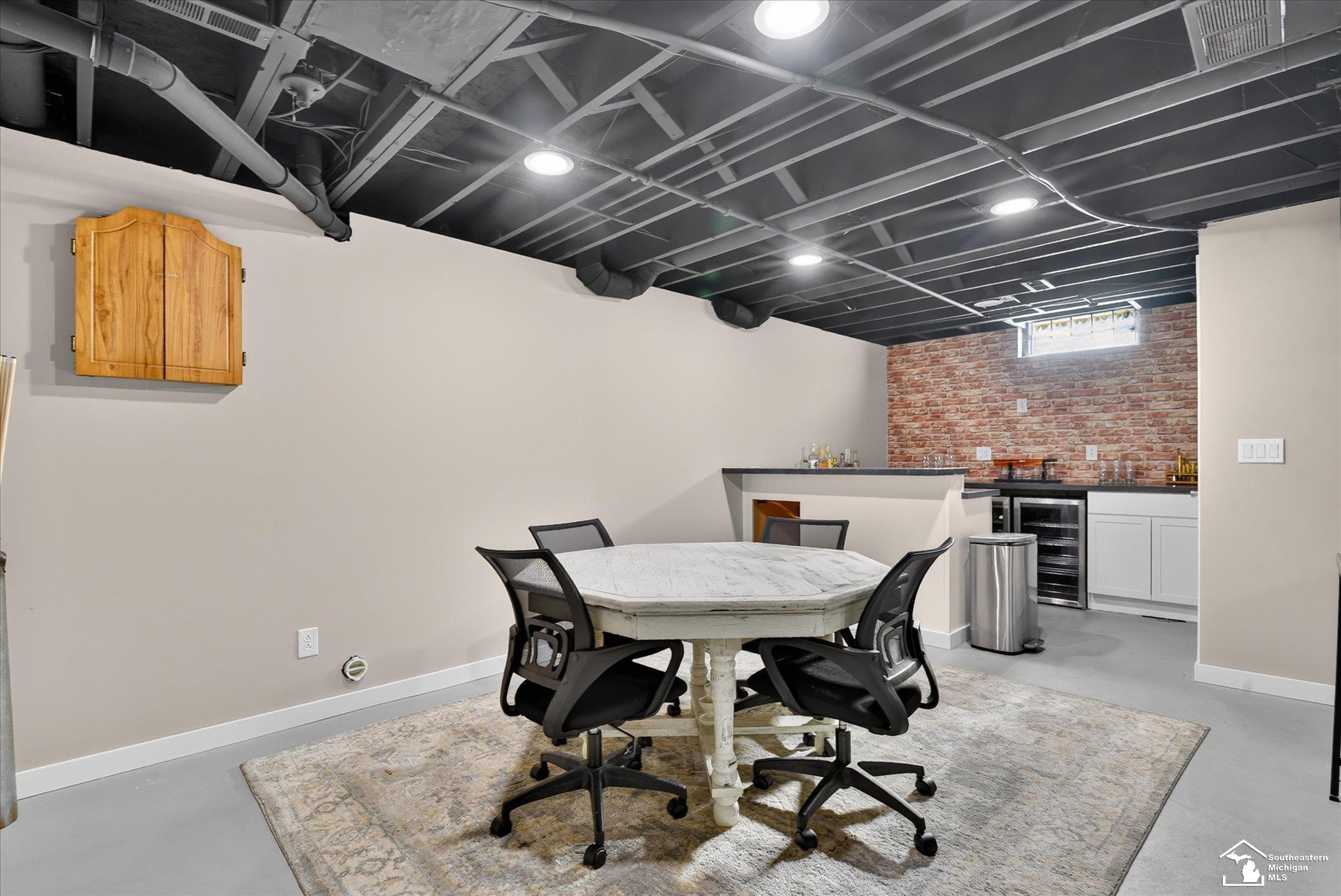 property viewer photo 36