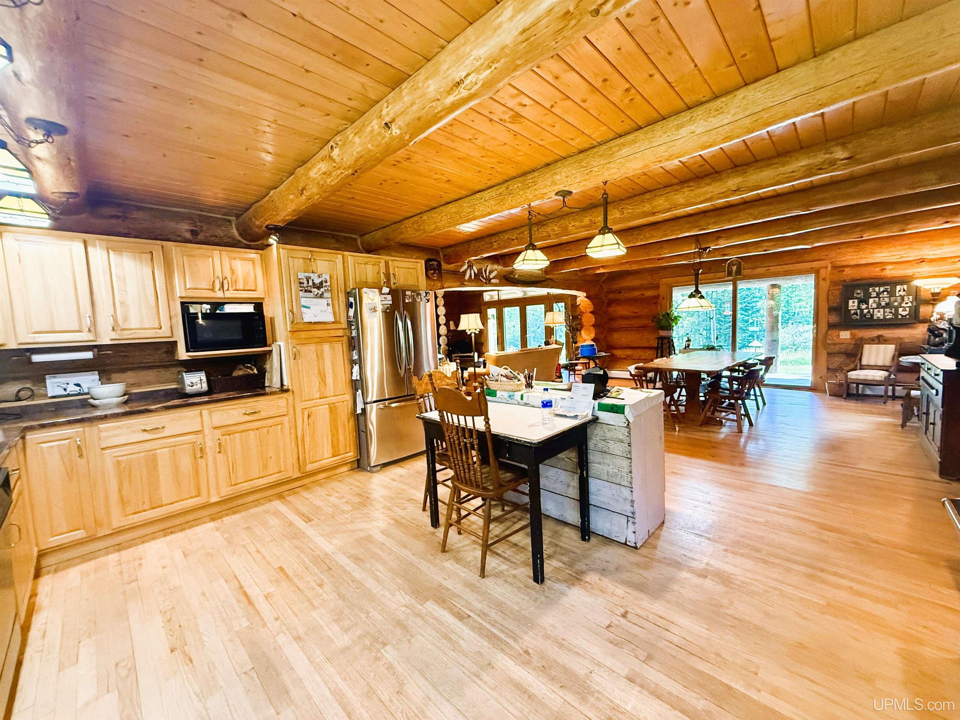 main property photo 27