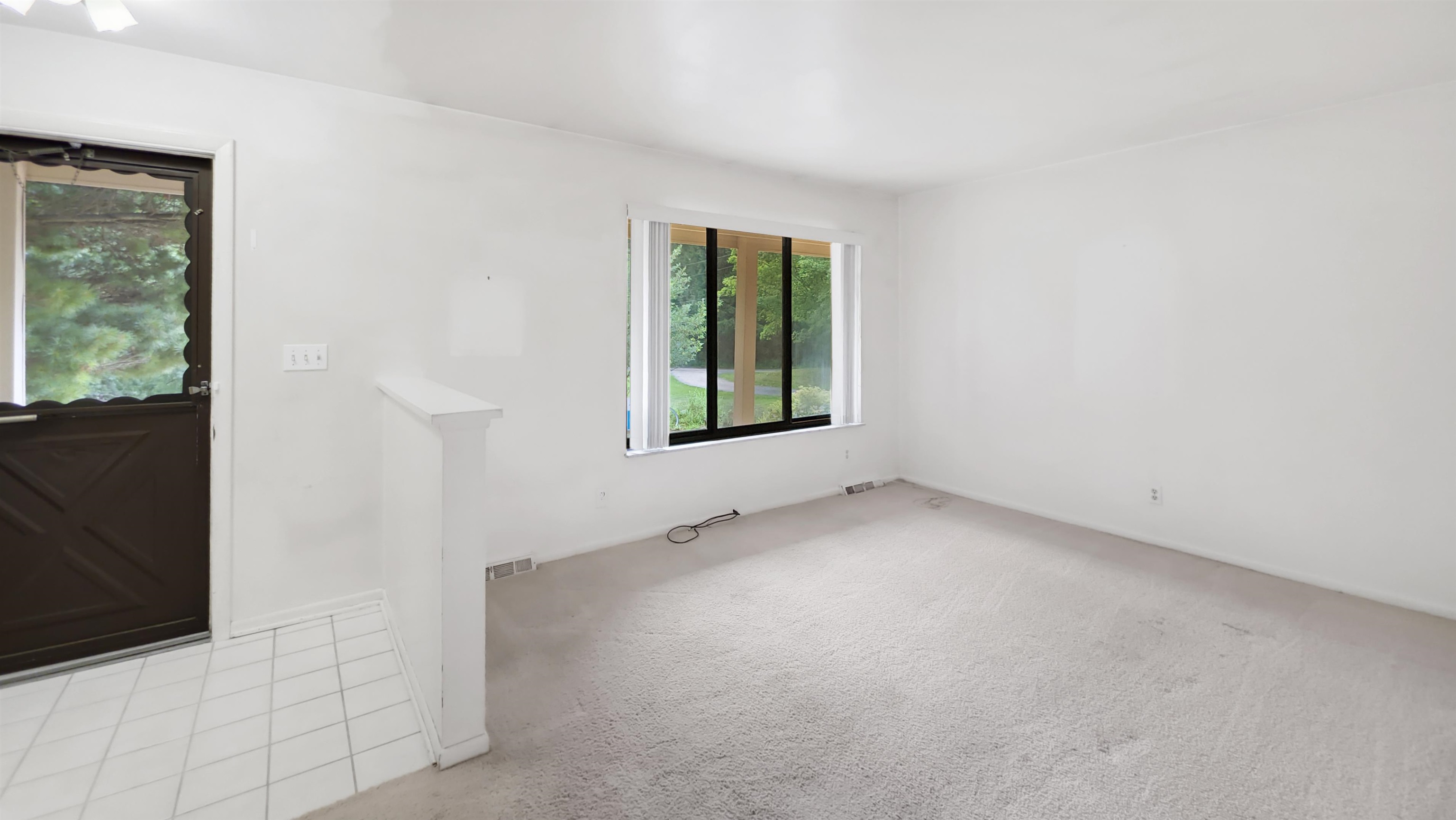 property viewer photo 3