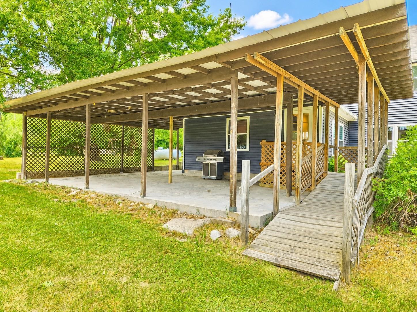 main property photo 45