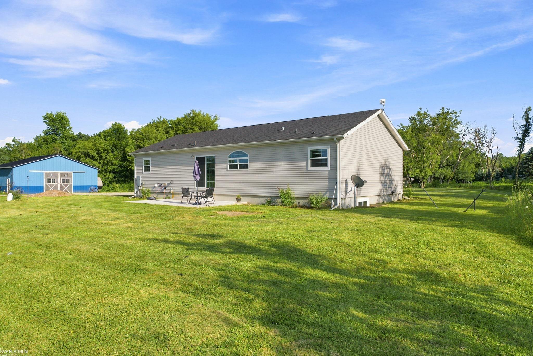main property photo 20