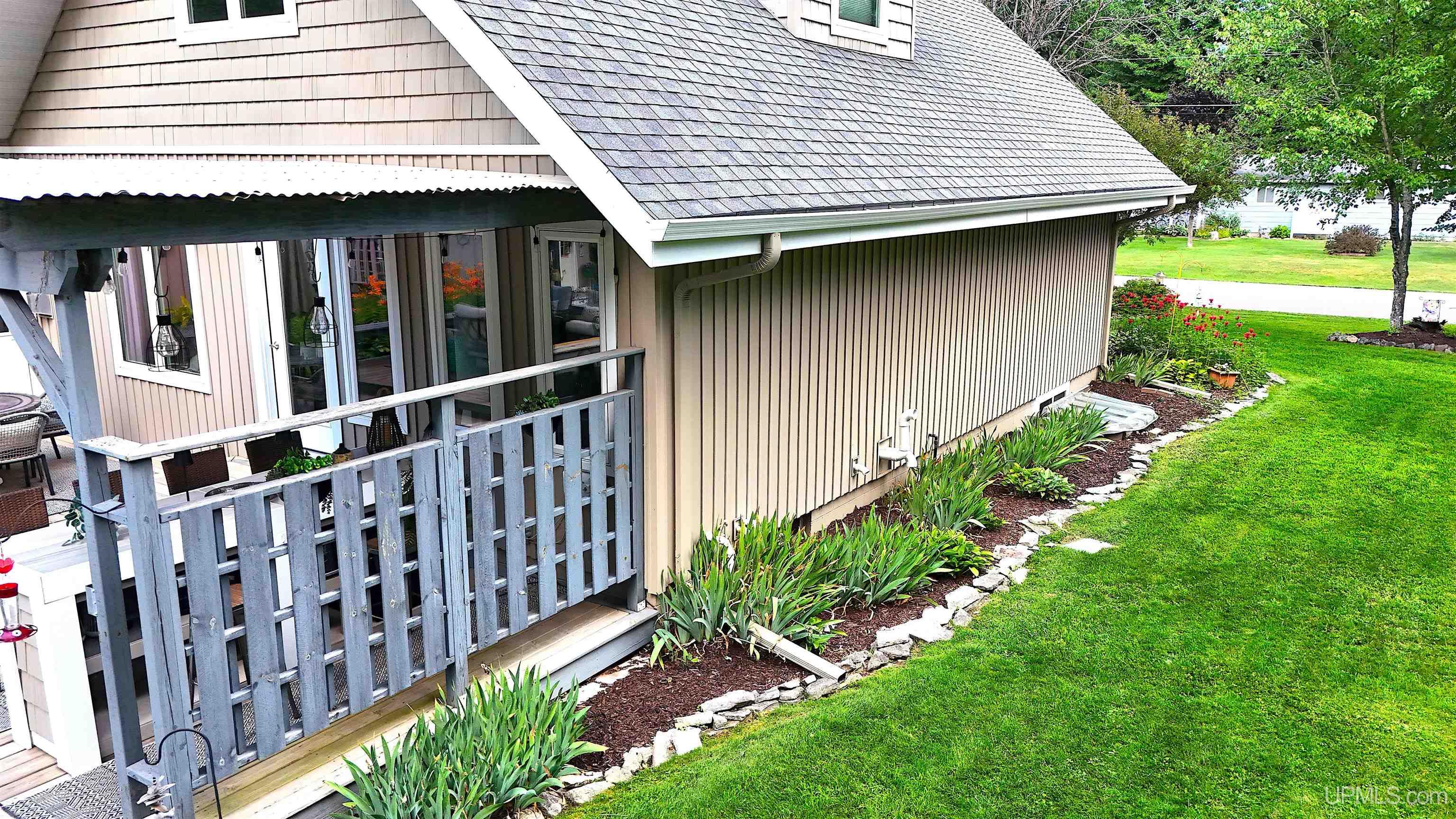 main property photo 65