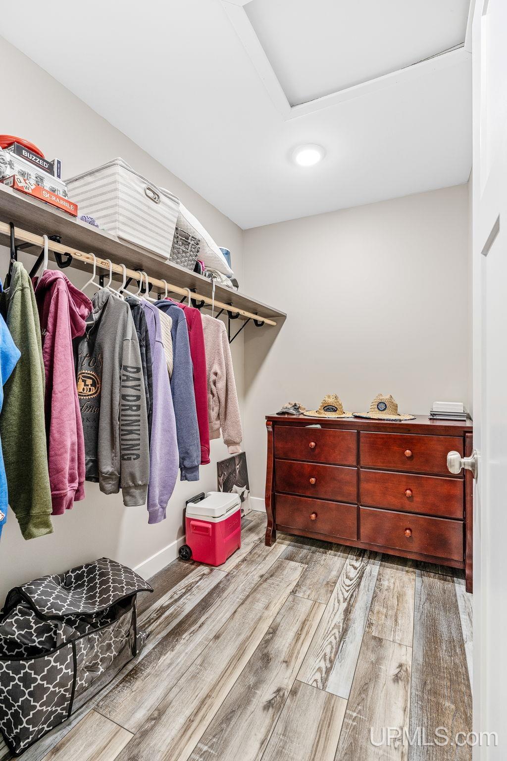 property viewer photo 14