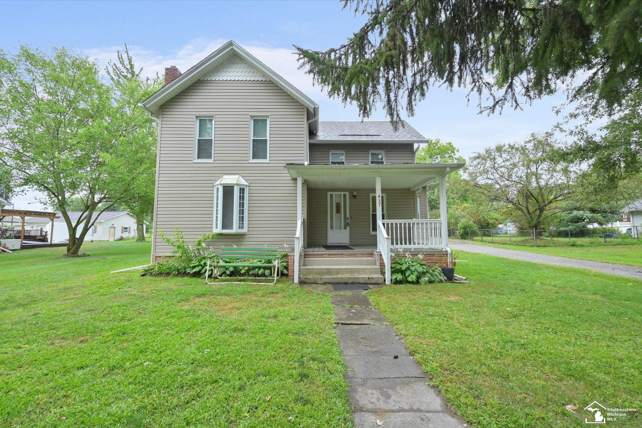 main property photo 21