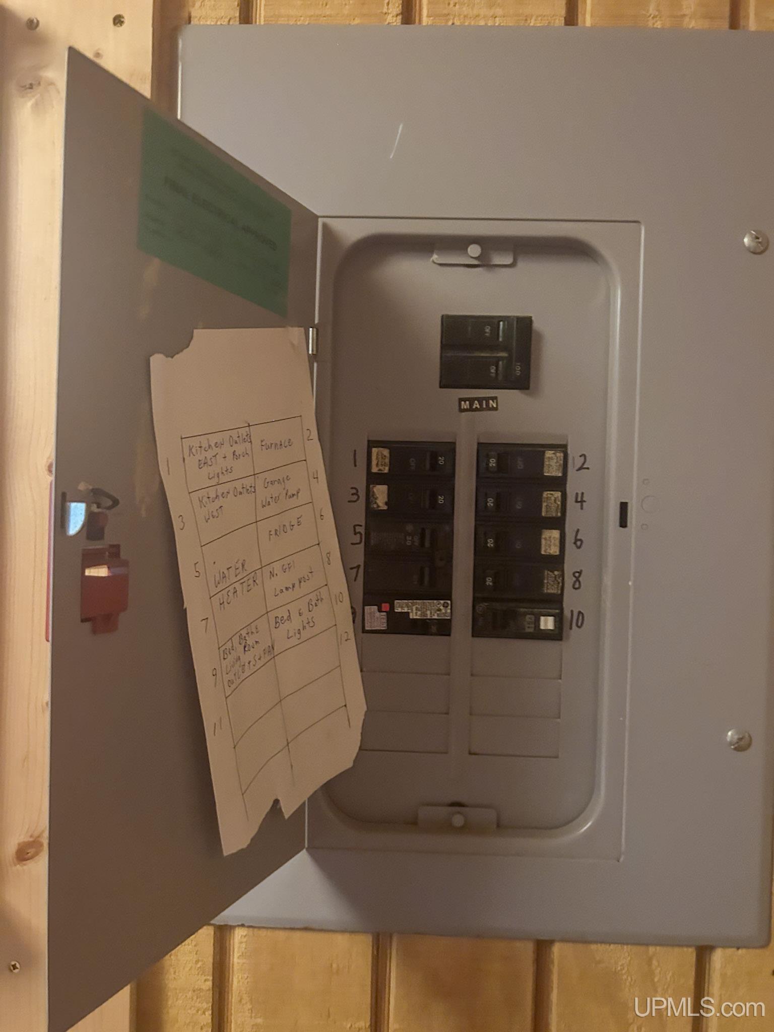 main property photo 28