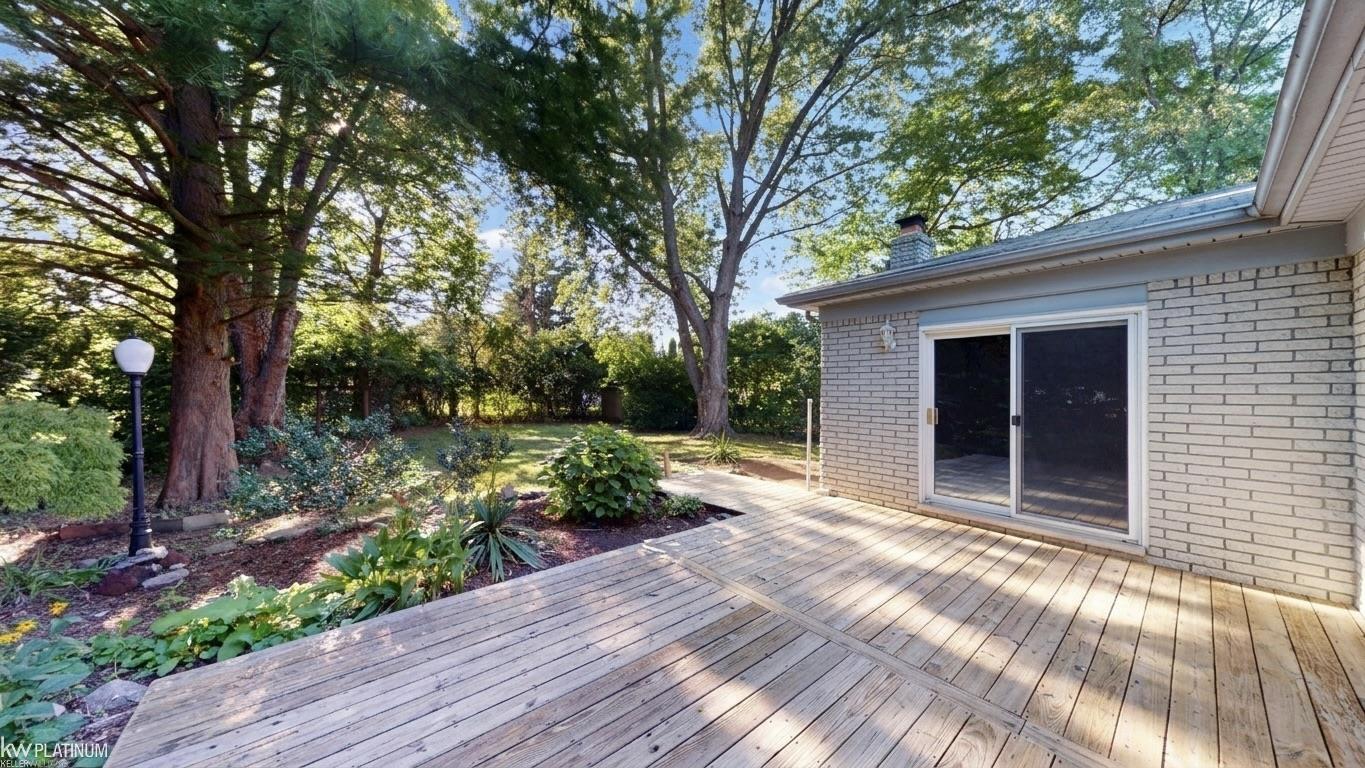 main property photo 35