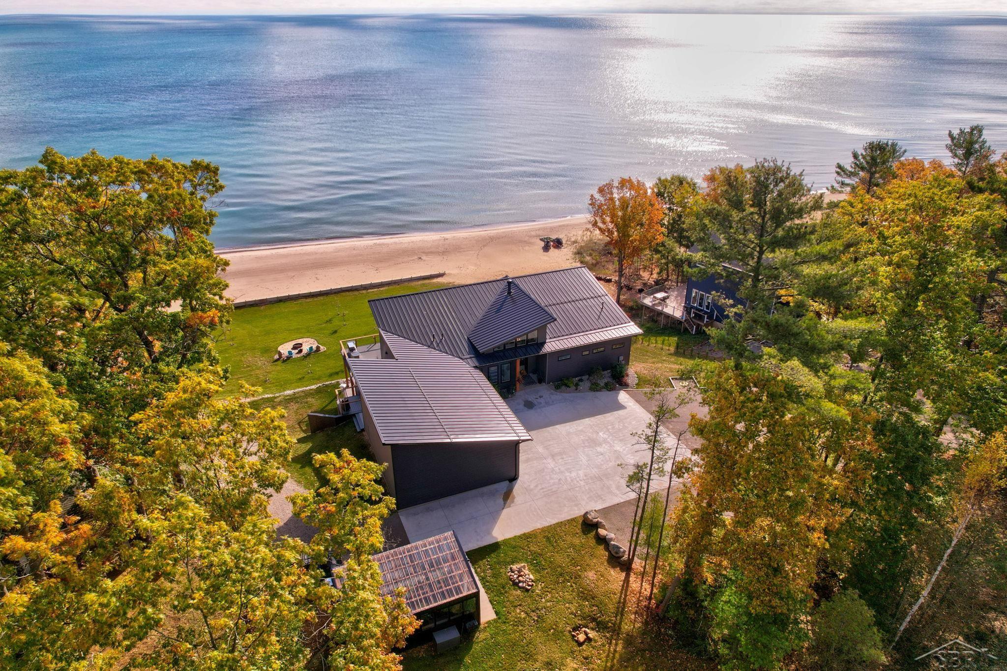 main property photo 50