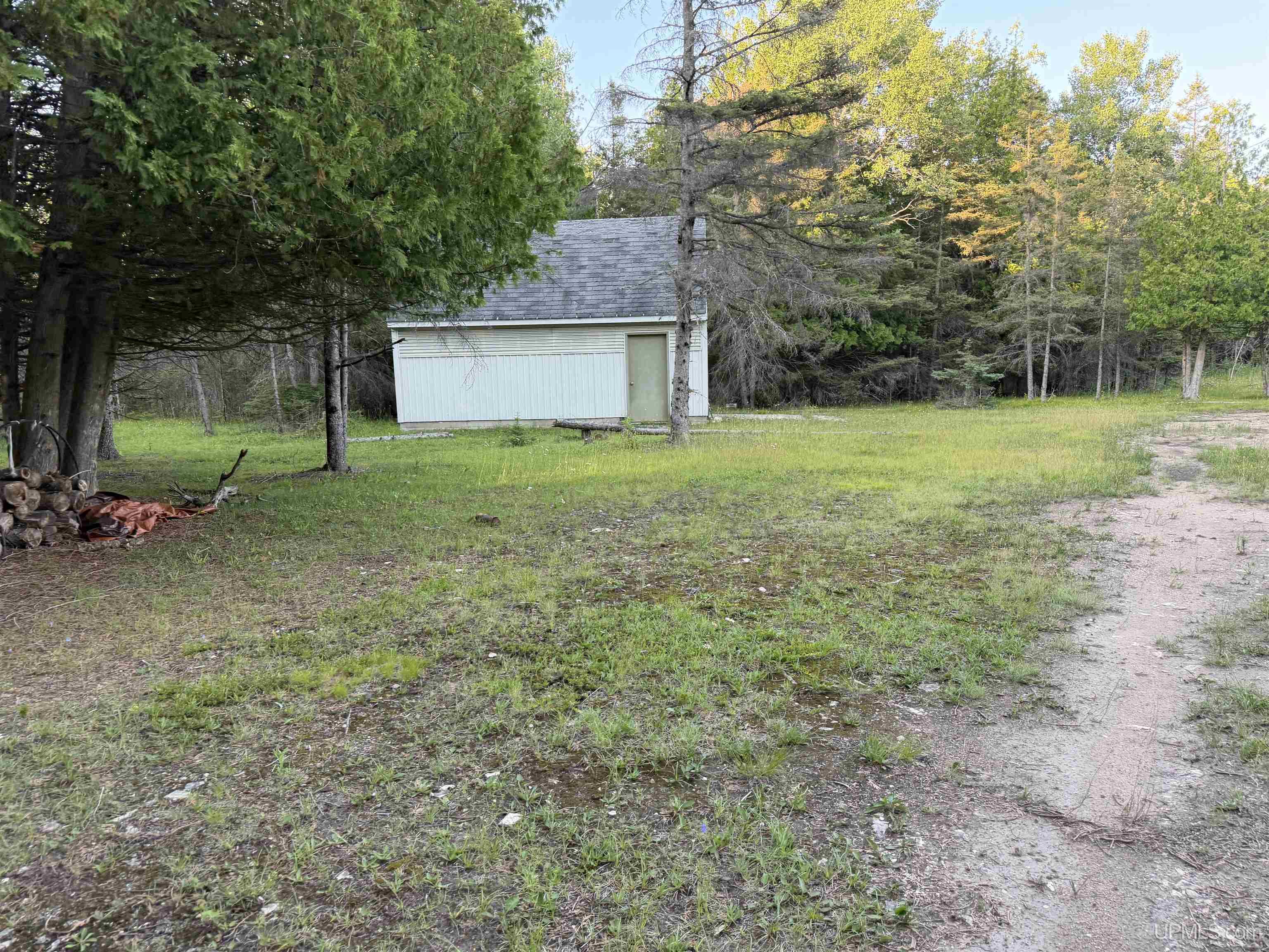 main property photo 34