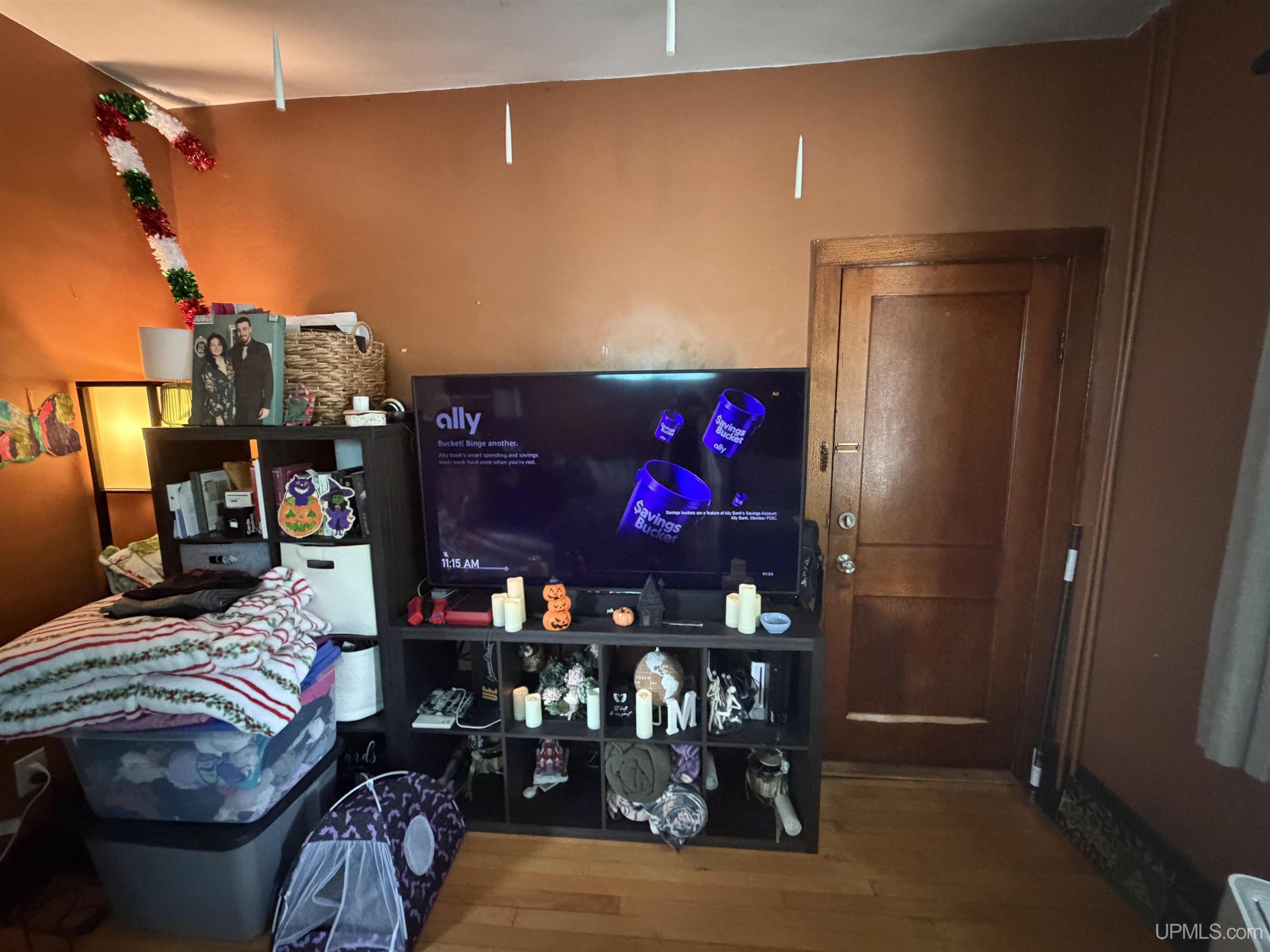 main property photo 17