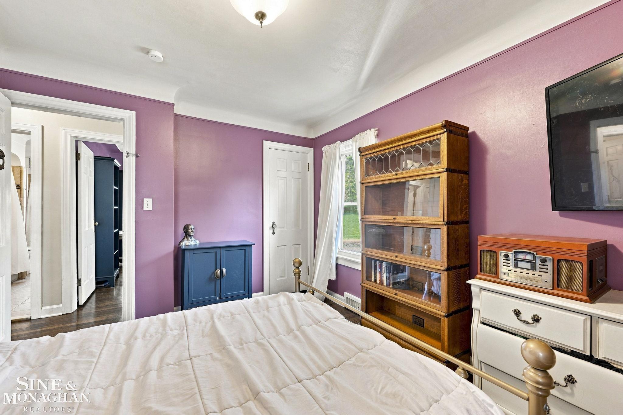 main property photo 14