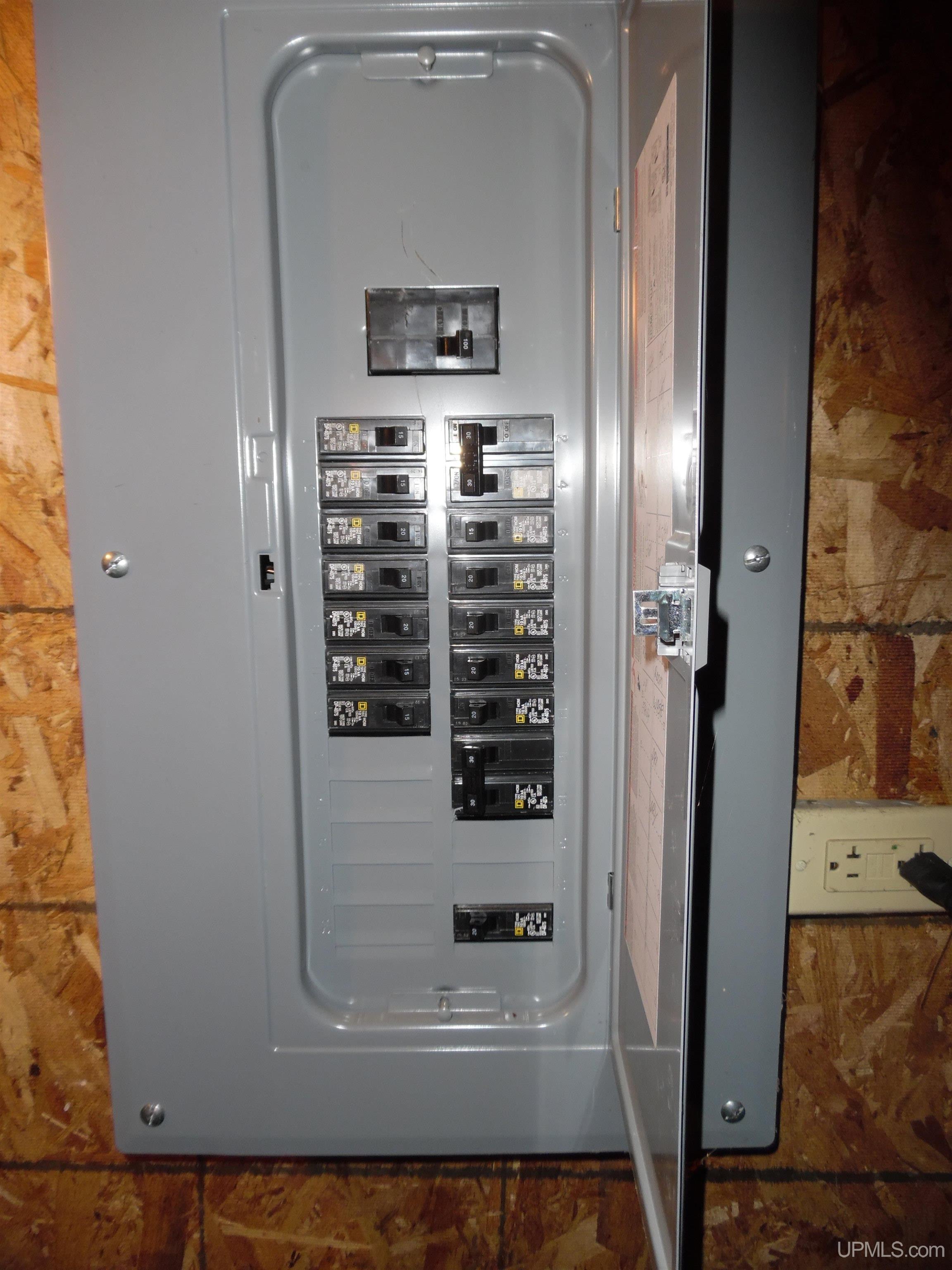 main property photo 19