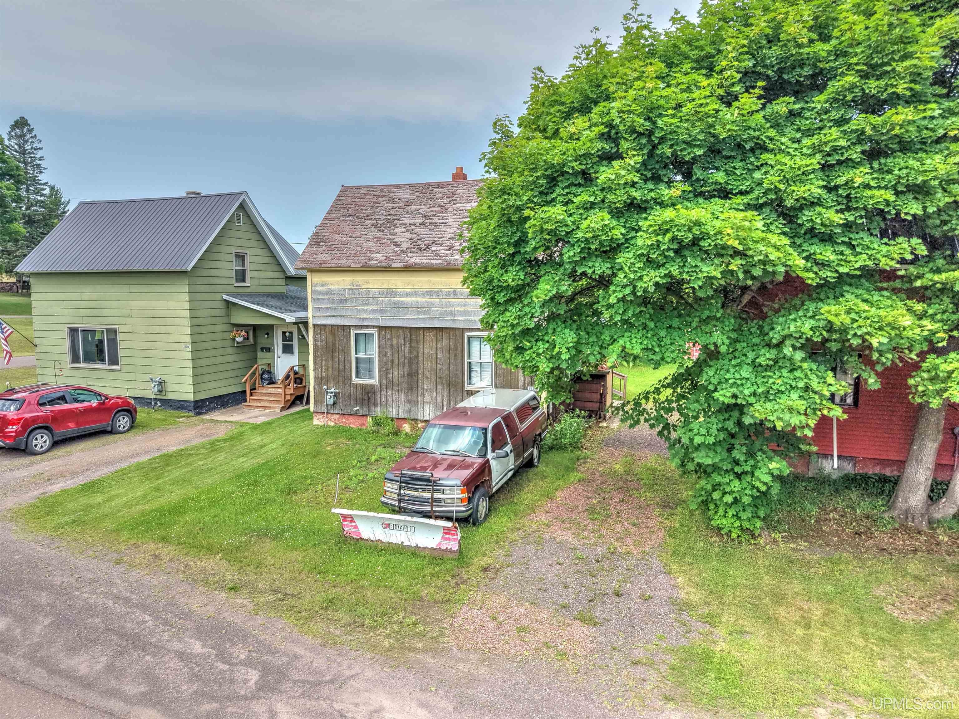 main property photo 28