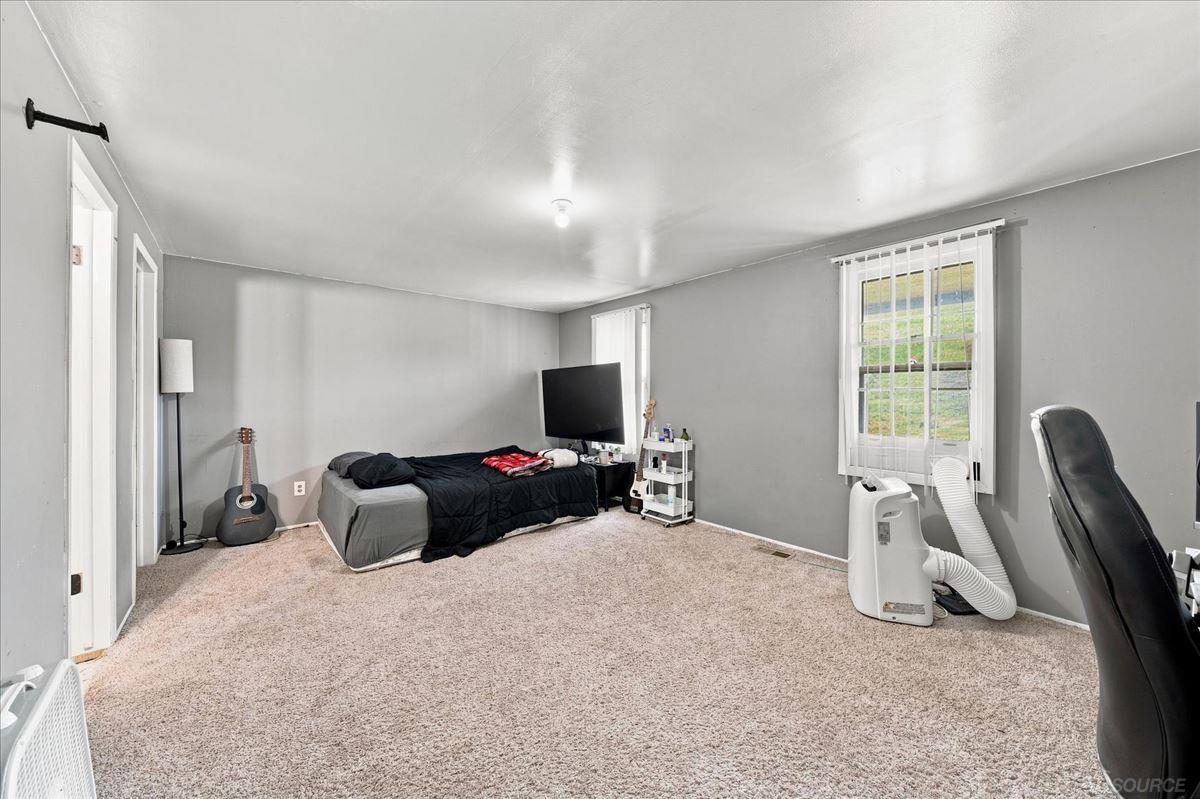 main property photo 62