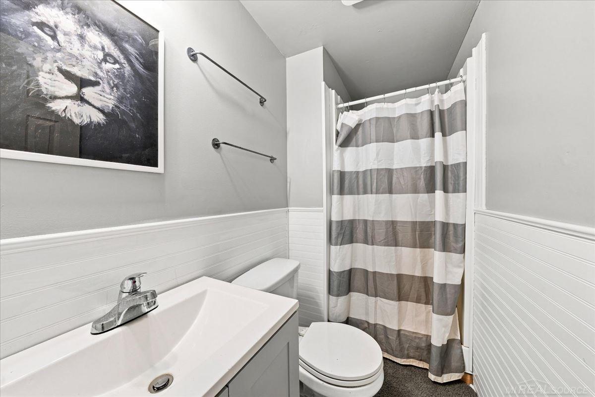 main property photo 64