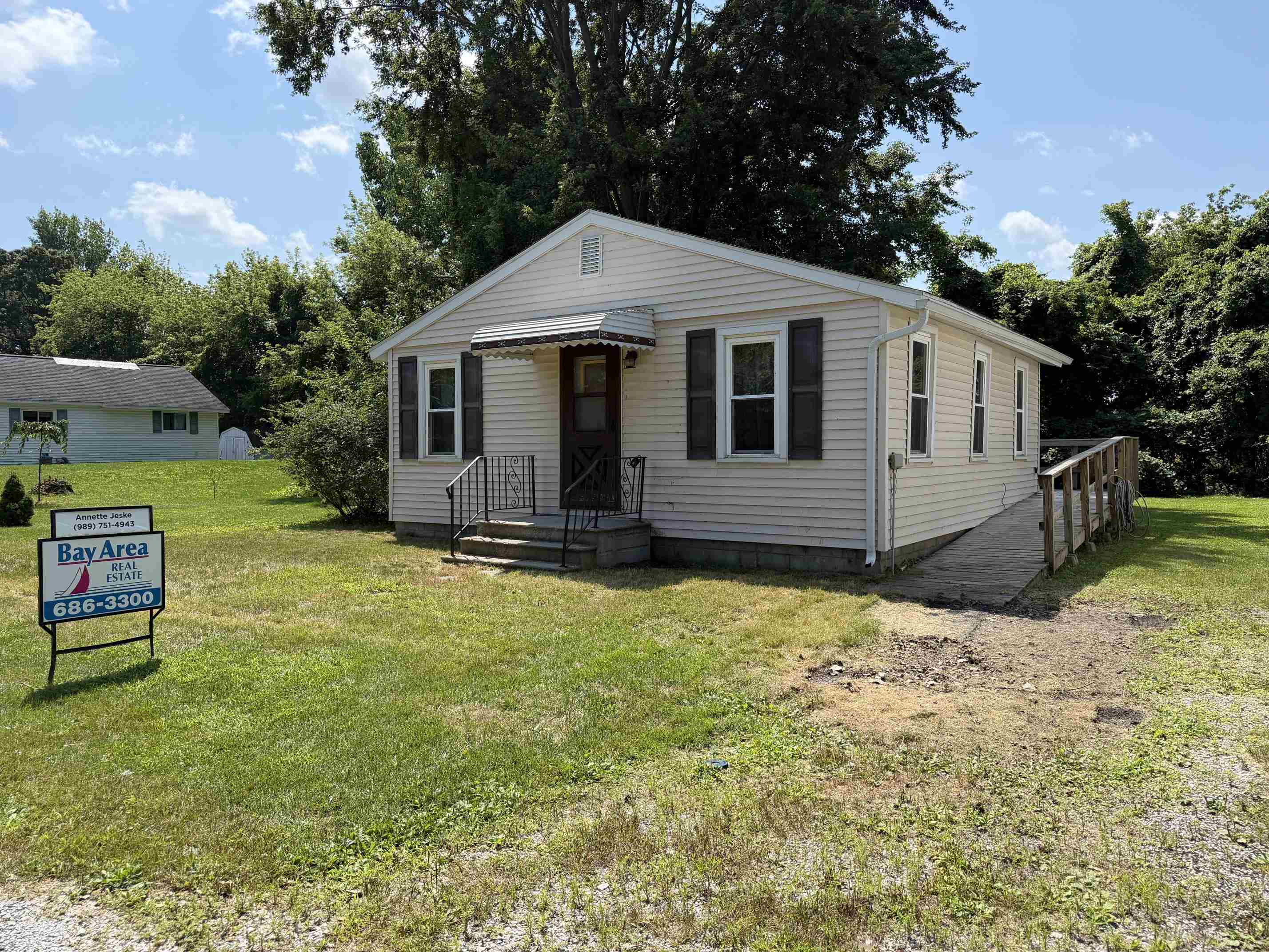 main property photo 10