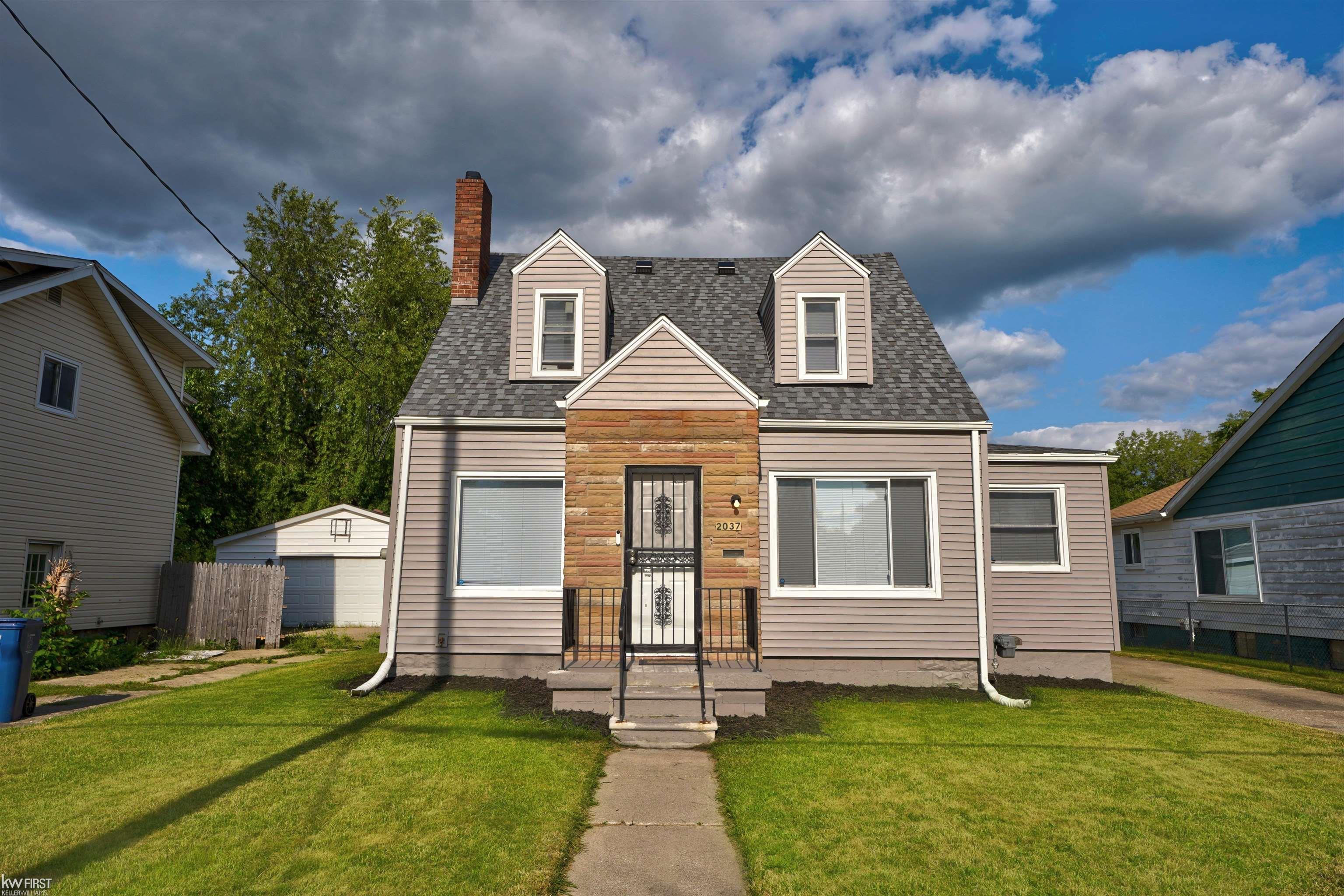 main property photo 1