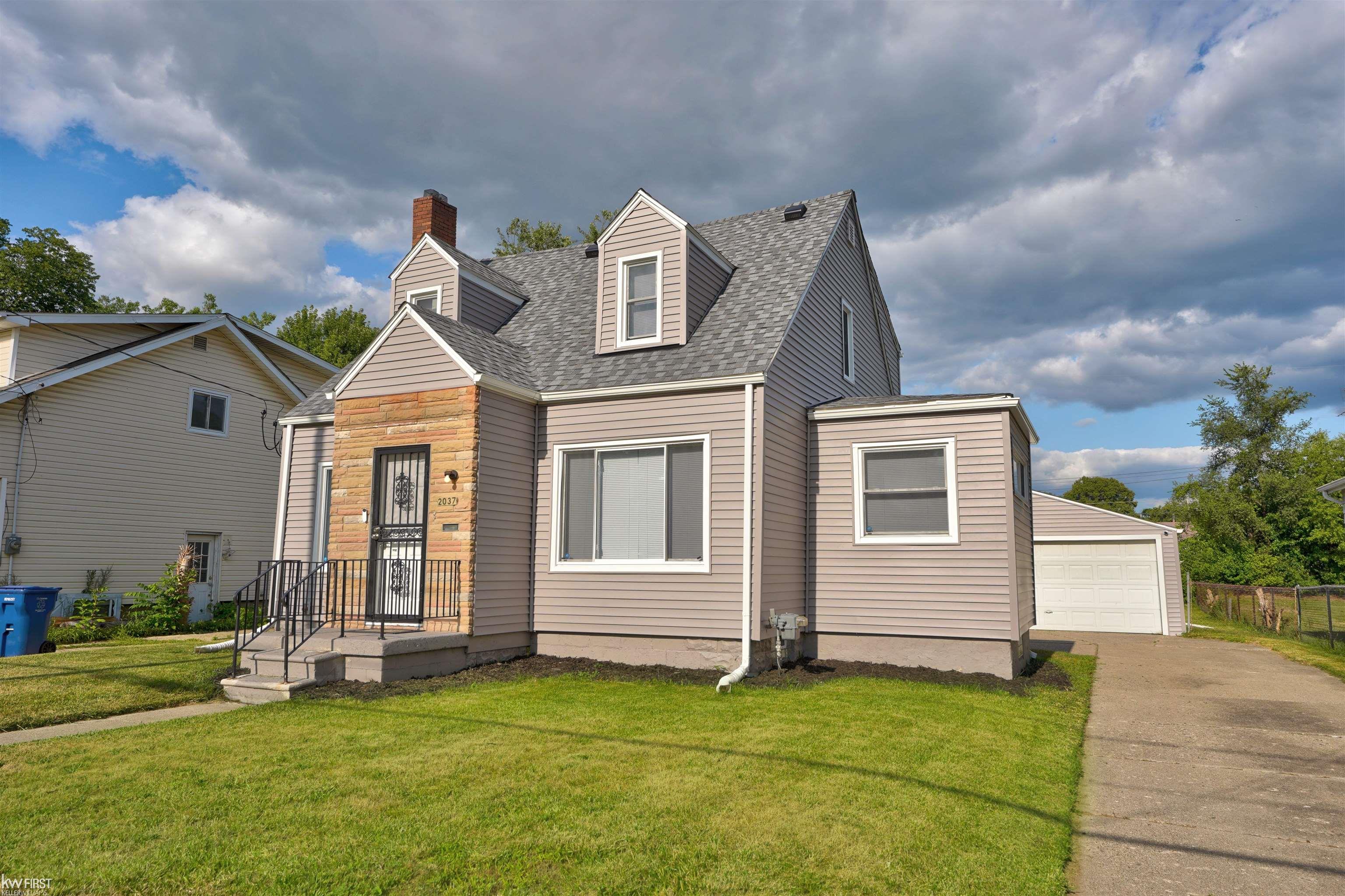 main property photo 2