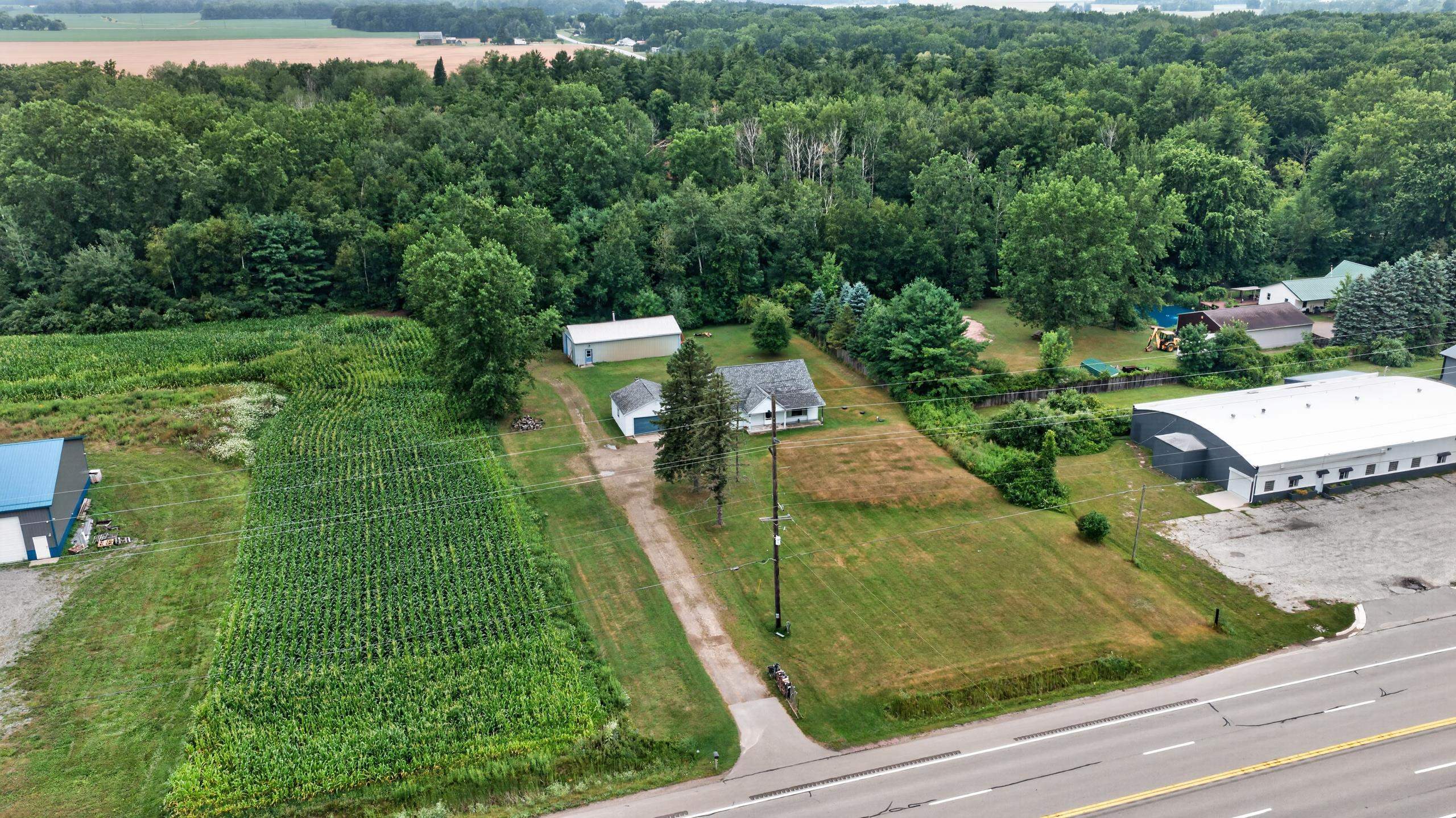 main property photo 29