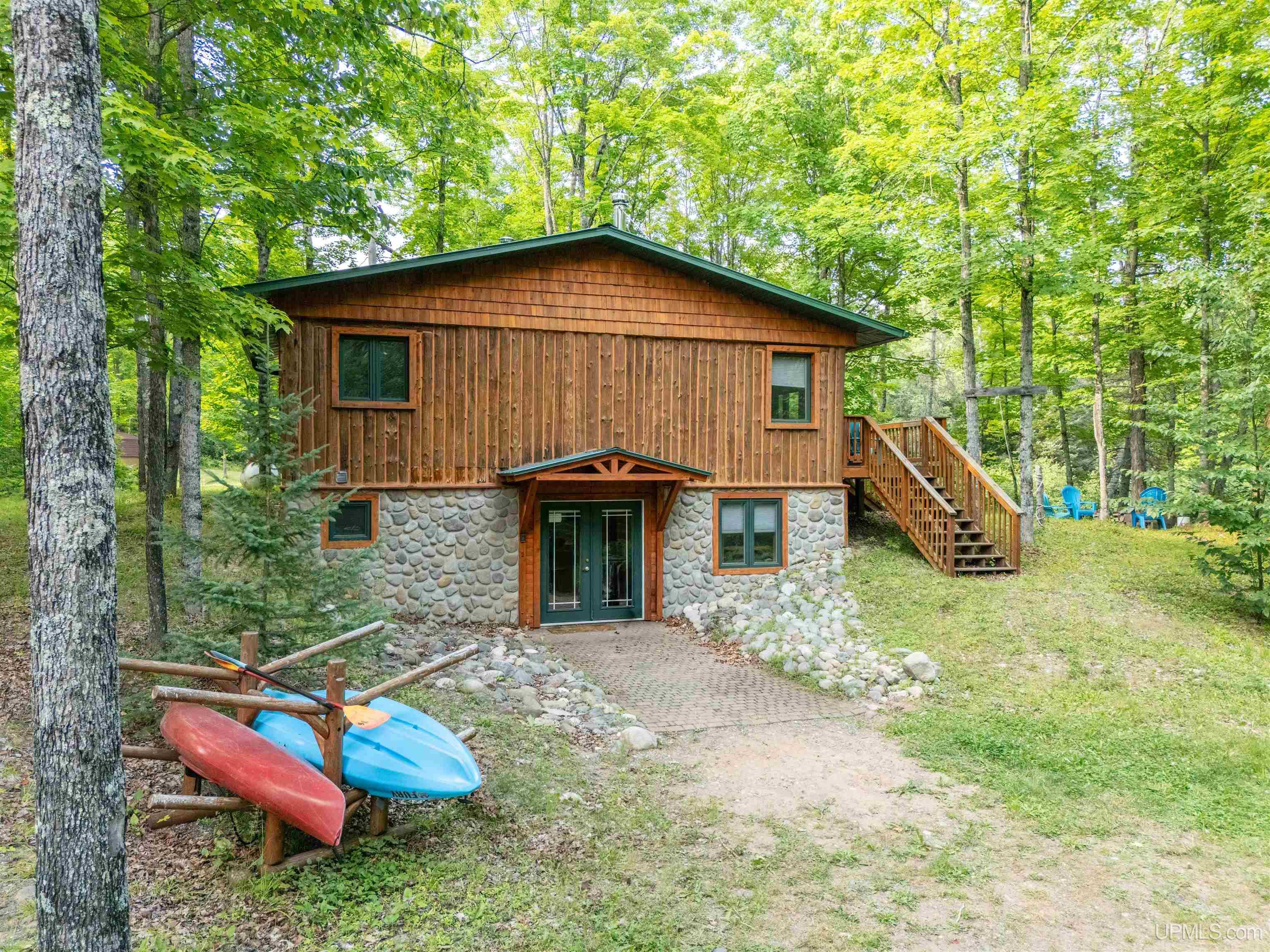 main property photo 21