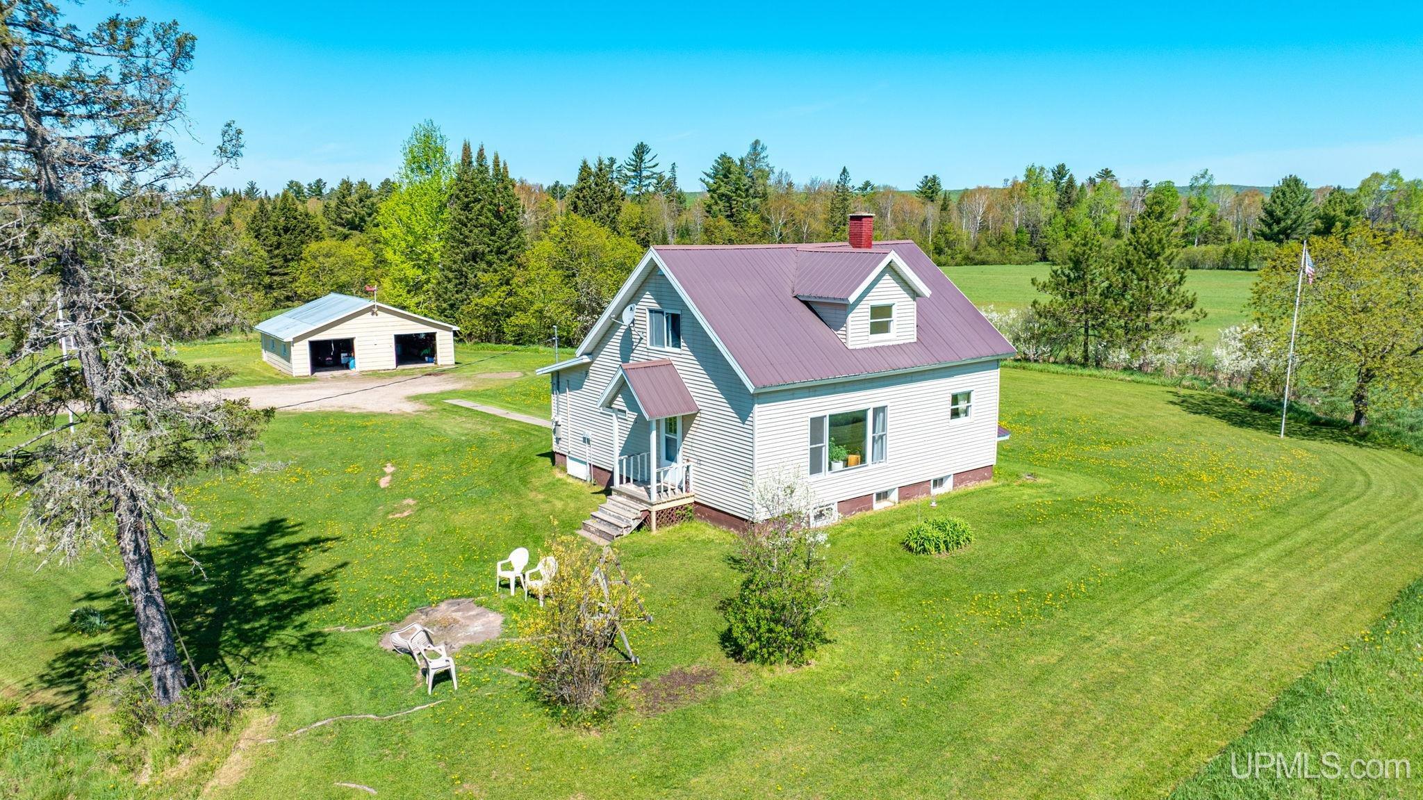 main property photo 12