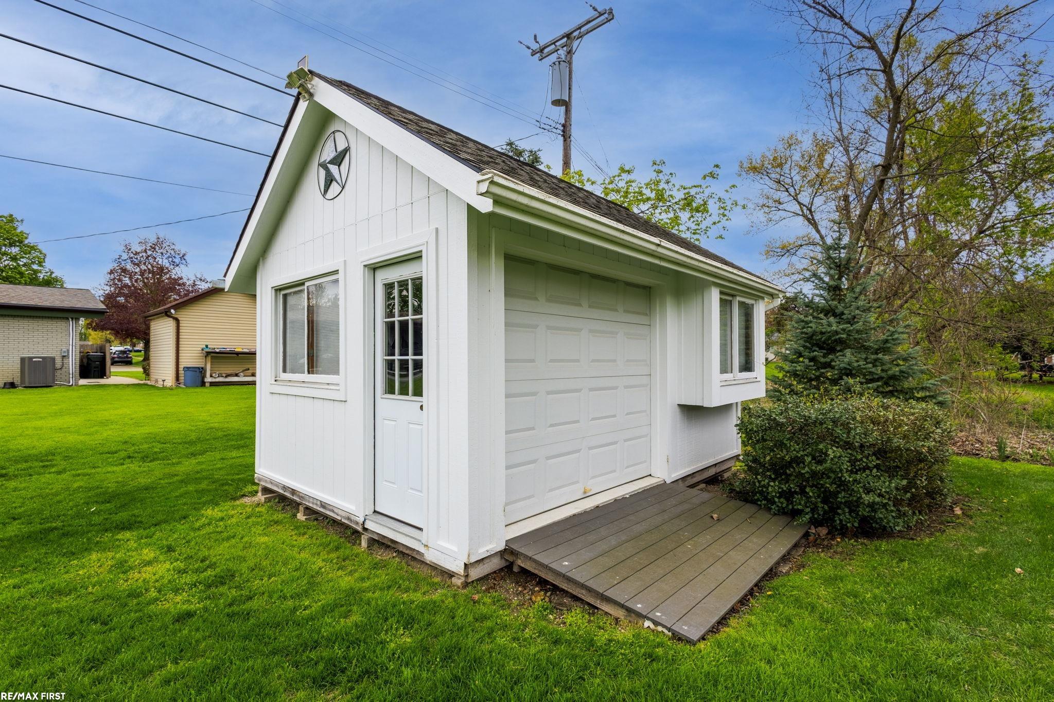 main property photo 15