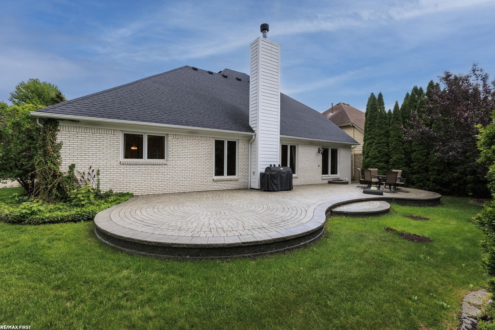 main property photo 42
