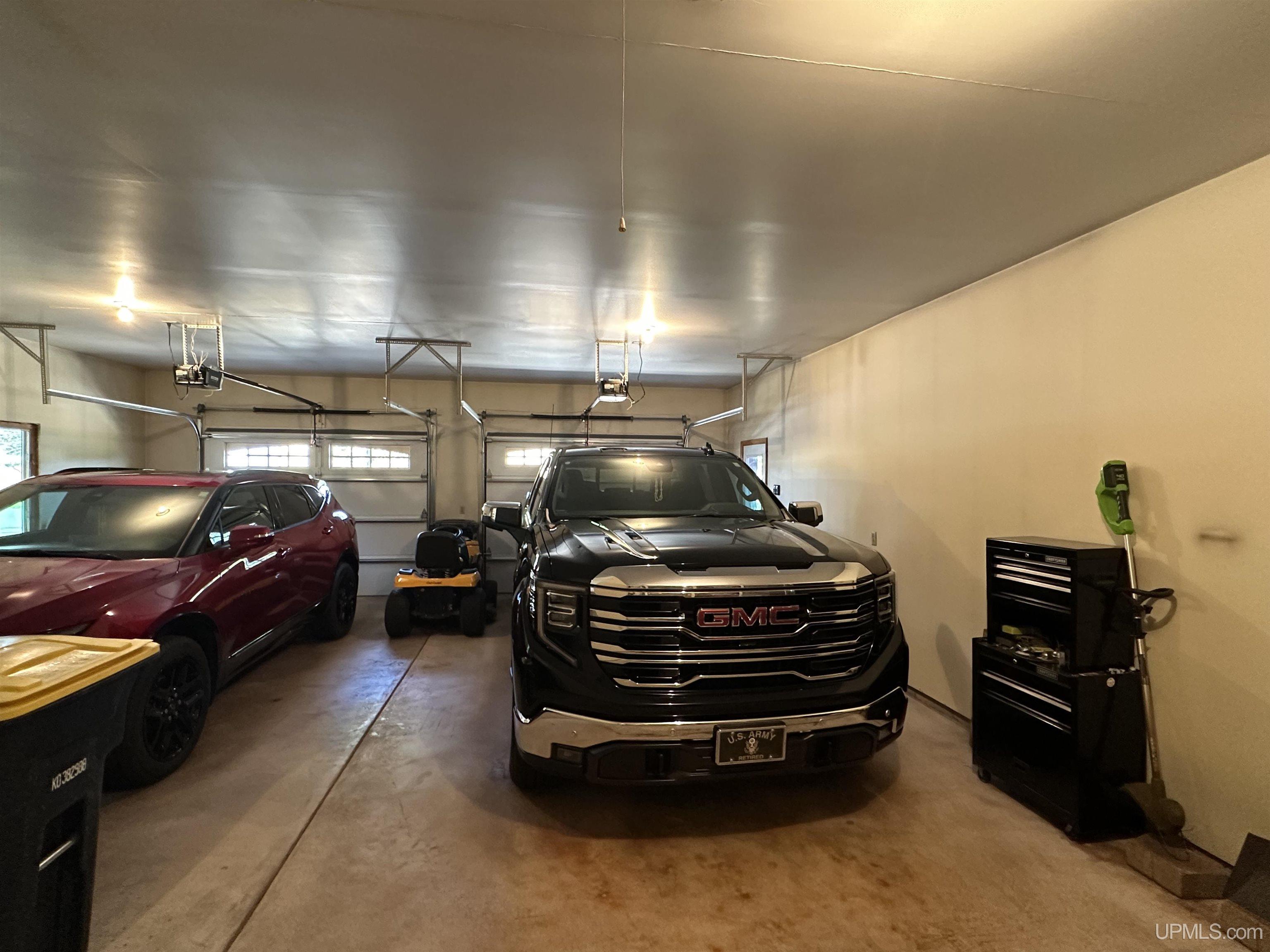 main property photo 50